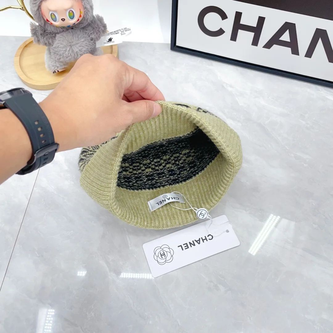 Chanel 50% Wool 50% Acrylic 3-Piece Set (Hat, Scarf & Gloves) in Green · view 6