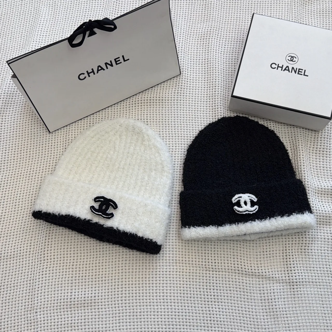 Chanel Beanie in White & Black · view 7