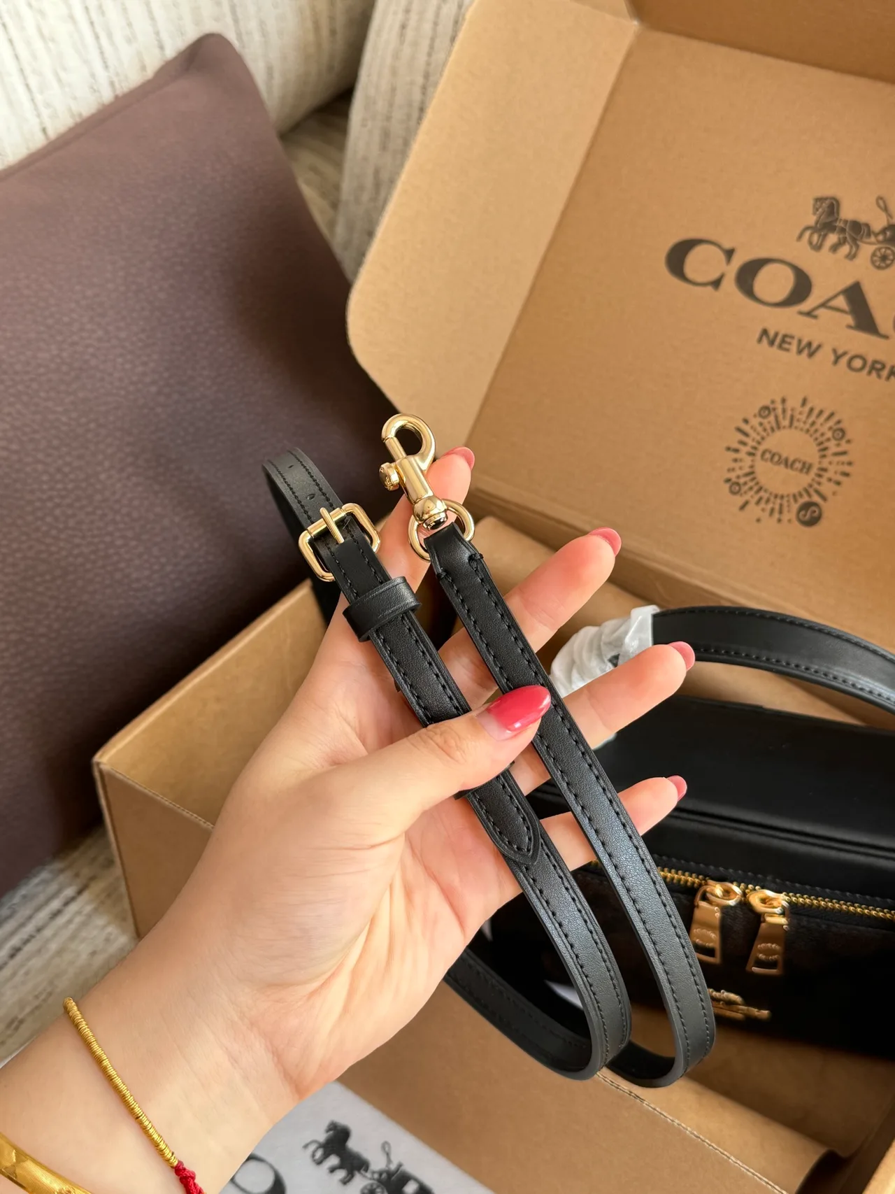 Coach Clutch in Black · view 7