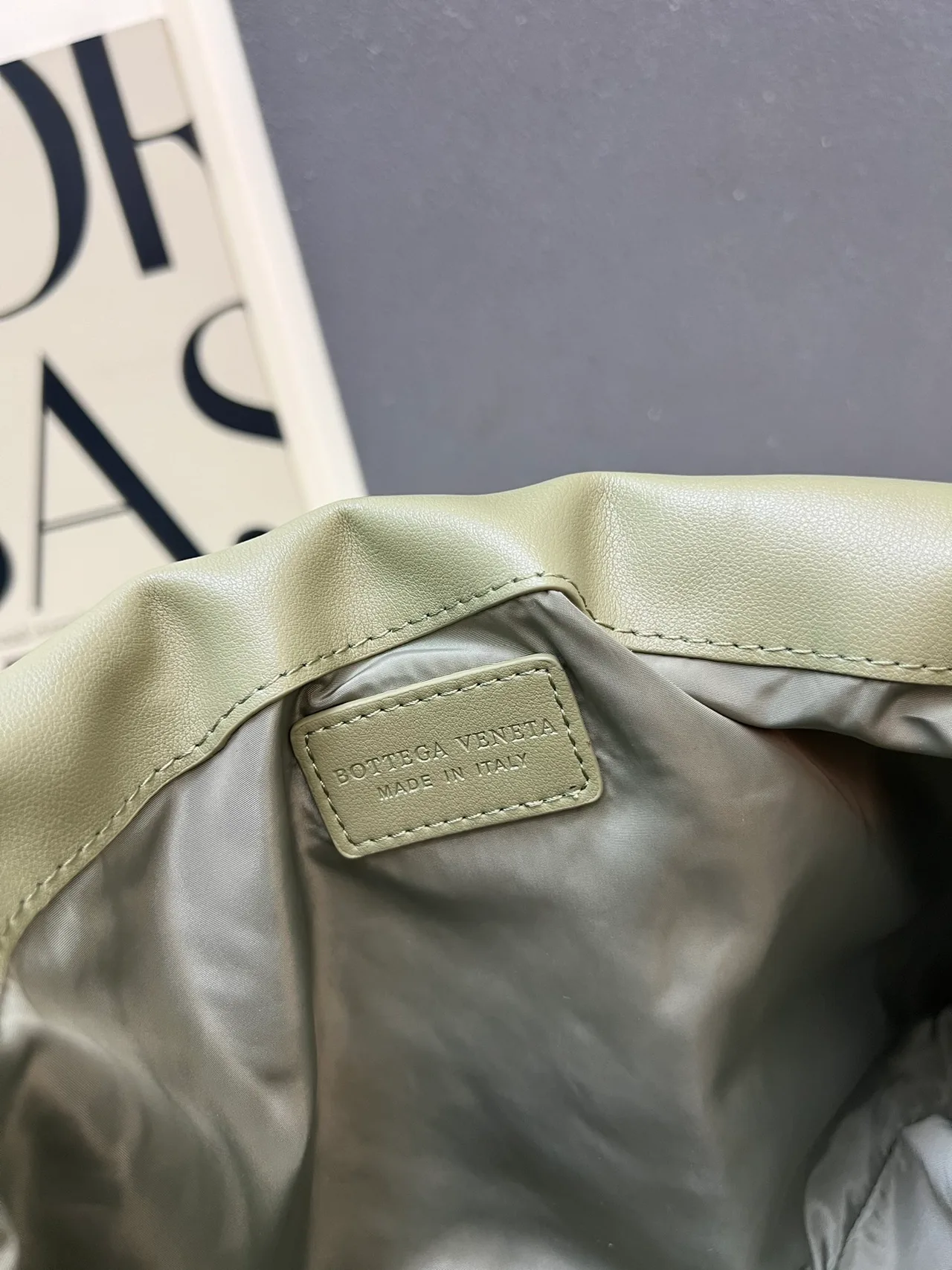 Bottega Veneta Woven Shoulder Bag in Green · view 8