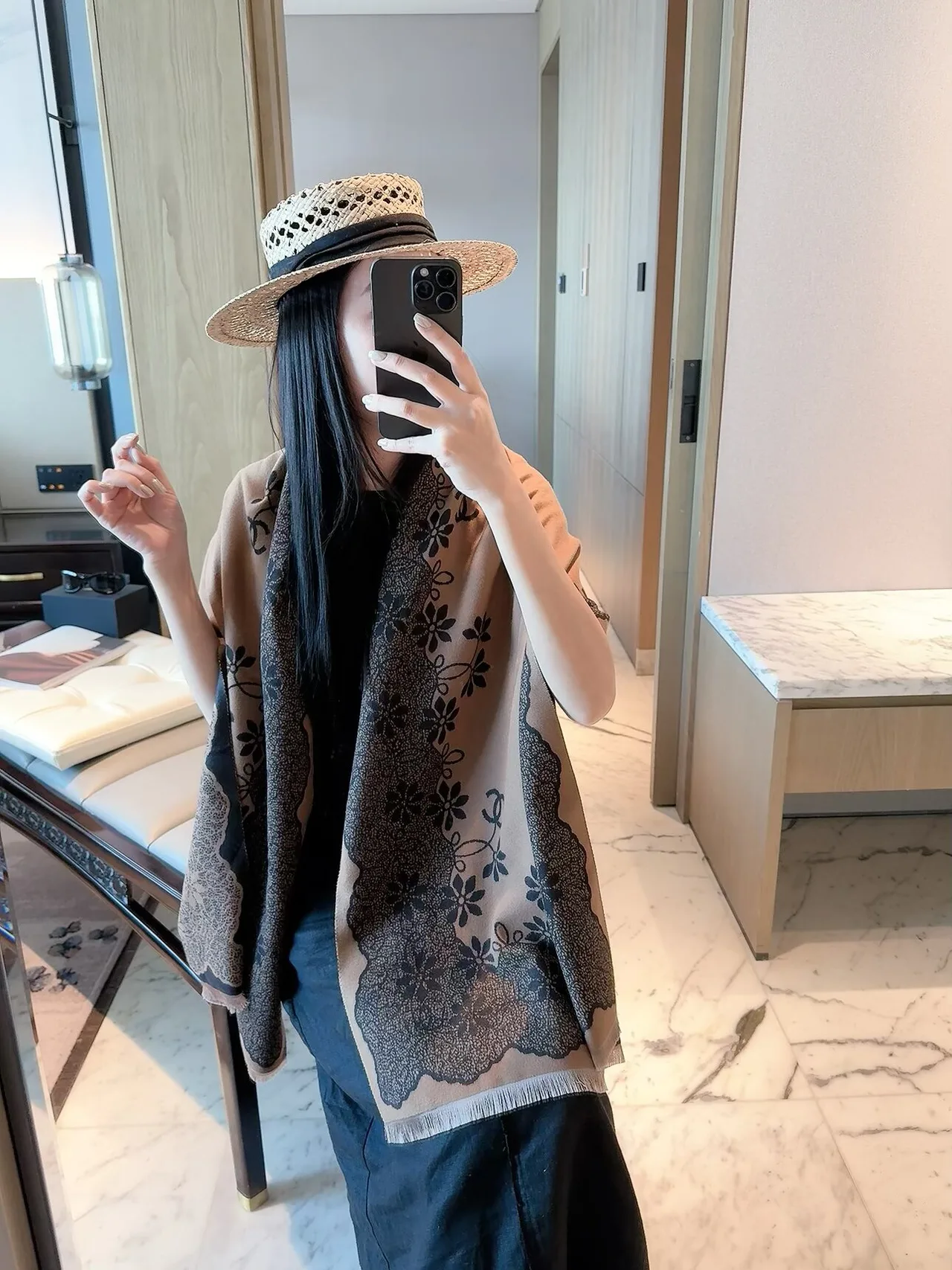 Chanel Reversible Scarf in Beige & Grey · view 6