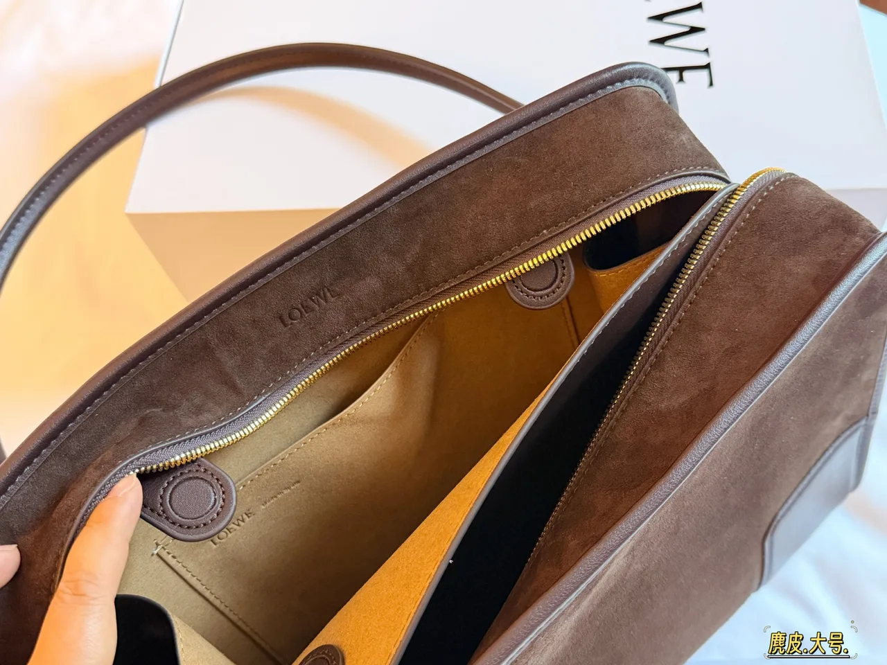 Loewe Suede-Look Handbag in Brown · view 7