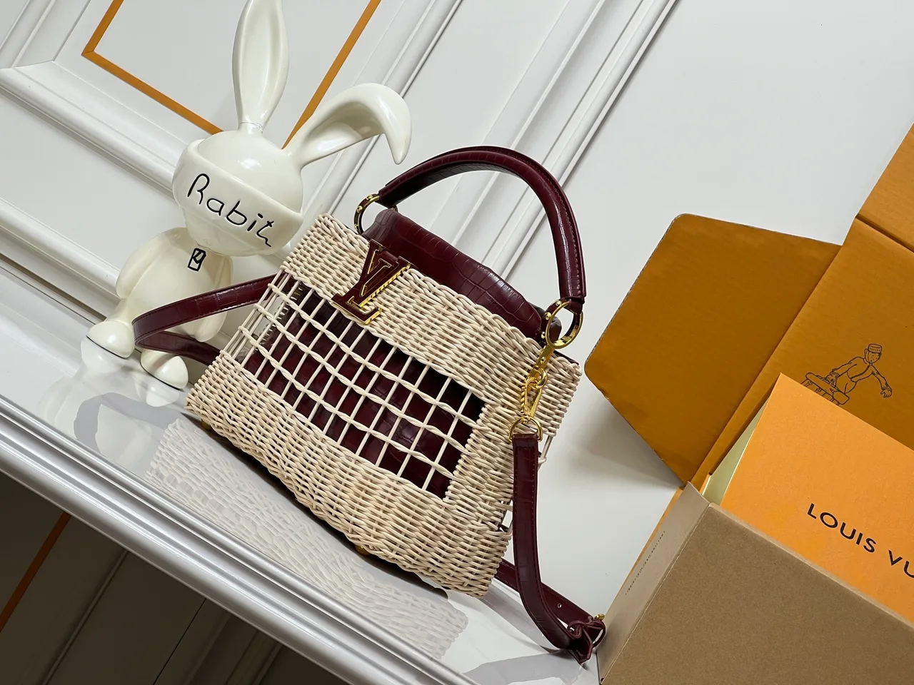 Louis Vuitton Leather Woven Handbag in Beige · view 3
