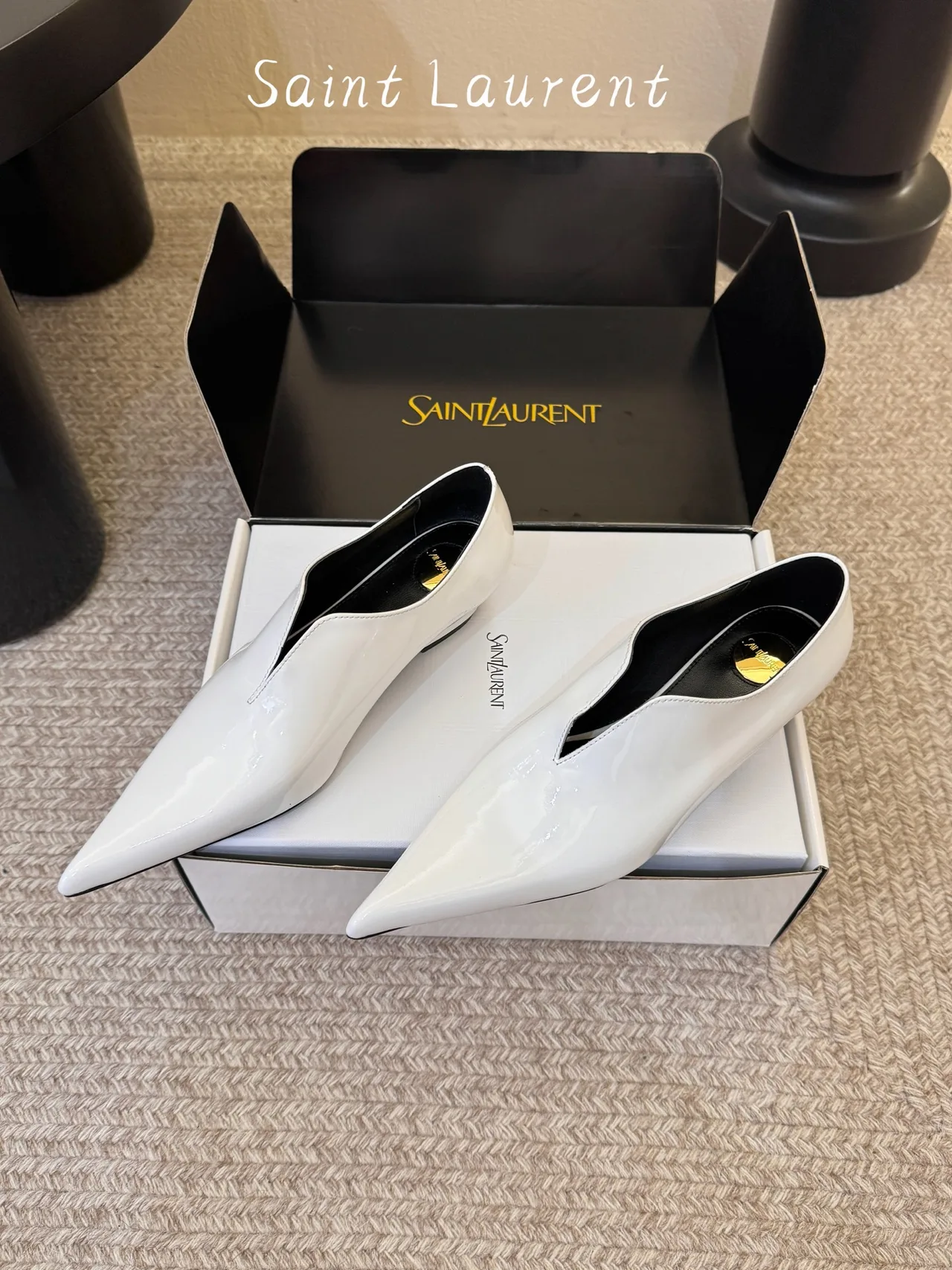 Saint Laurent Patent Leather Glossy Pointed-Toe Pointed Heel Pumps in White · view 4