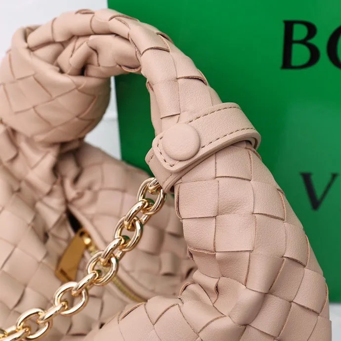 Bottega Veneta Small Woven Hobo in Pink · view 8