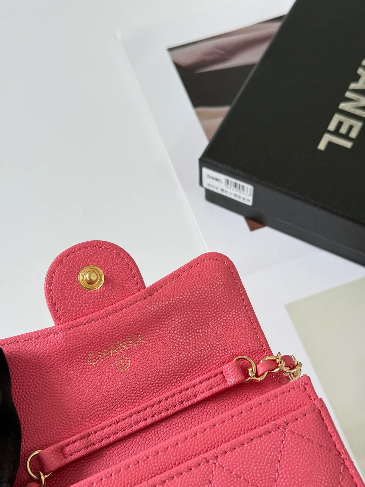 Chanel Quilted Handbag in Pink · view 5