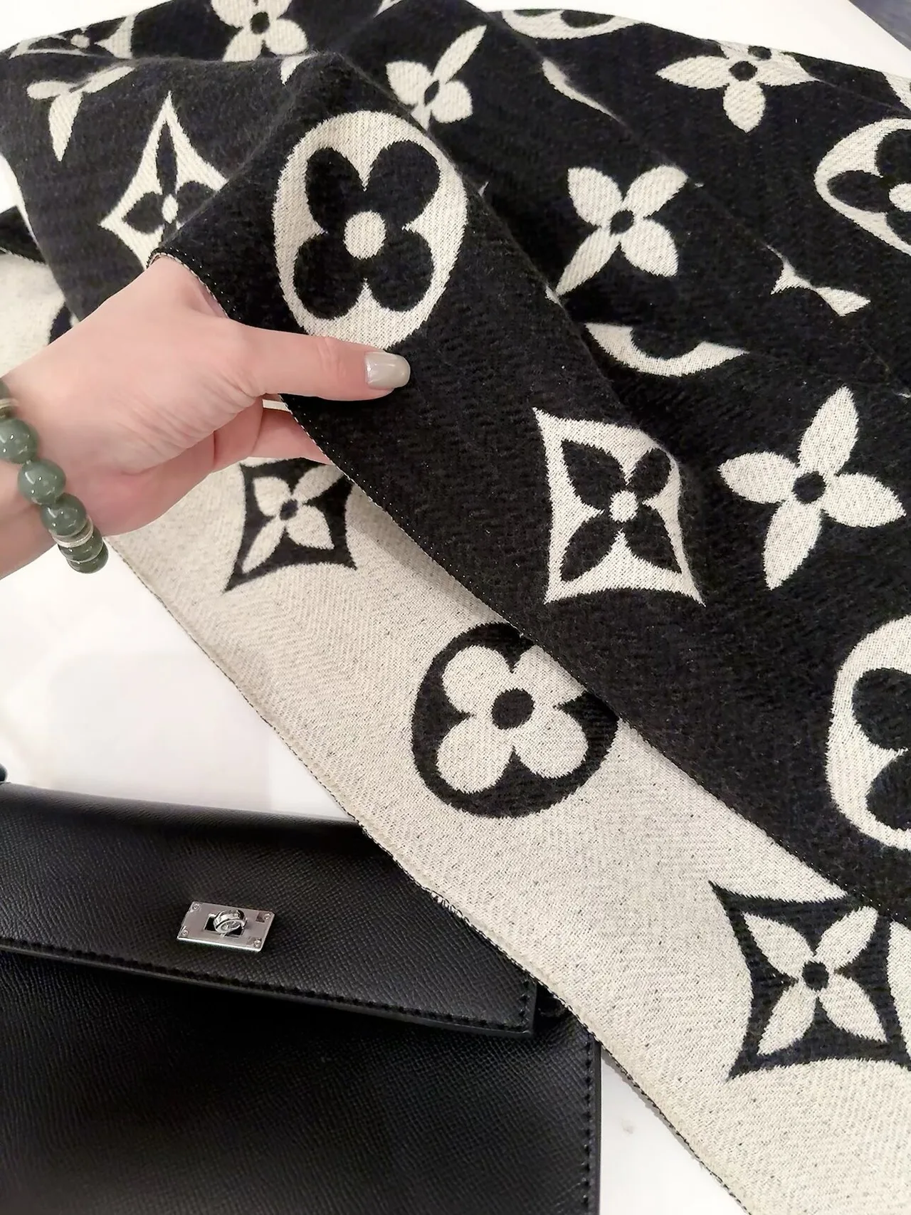 Louis Vuitton Reversible Monogram Shawl in Beige & Red · view 7