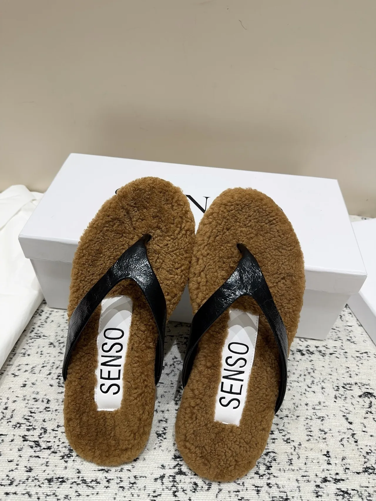Senso Fleece Thong Sandals in Brown · view 4