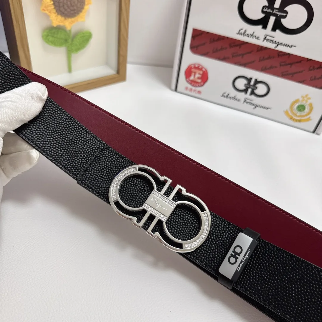 Ferragamo Cowhide Glossy Belt in Black · view 6