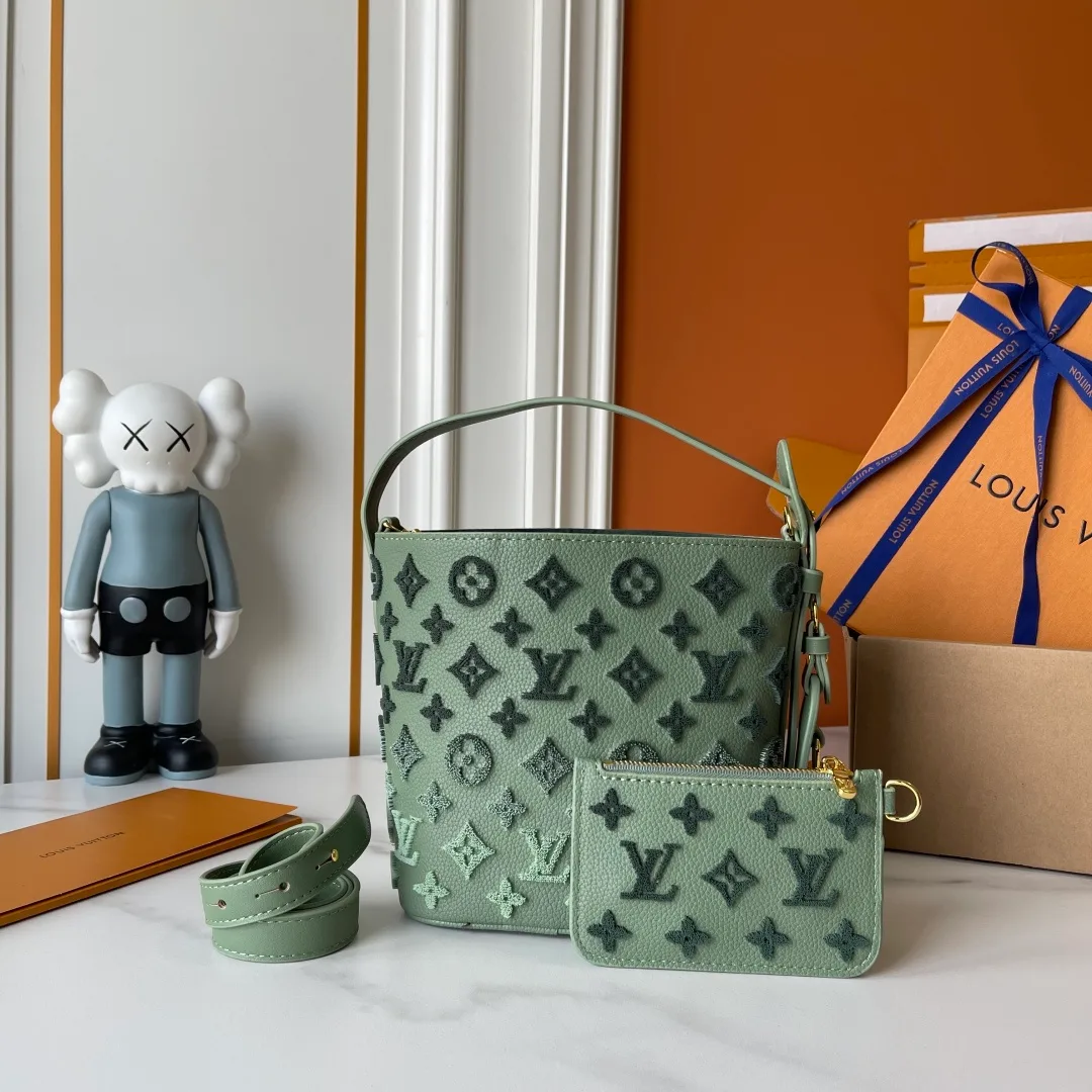 Louis Vuitton Cowhide All In BB bucket with pictured accessories in Green · view 4