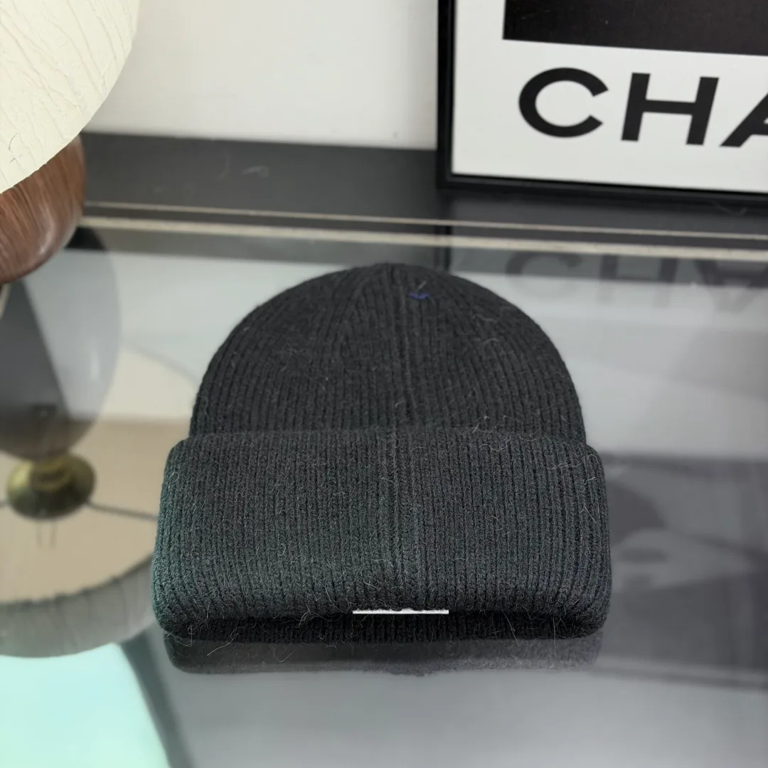 Moncler Beanie in Black · view 5