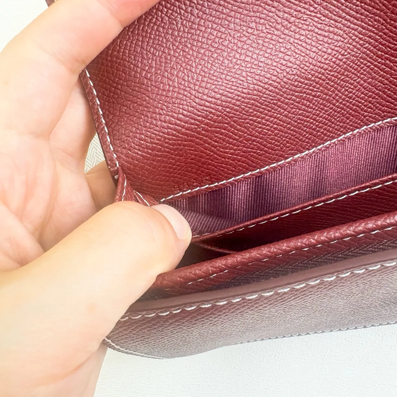 Hermes Smooth Kelly Long Wallet in Burgundy · view 8
