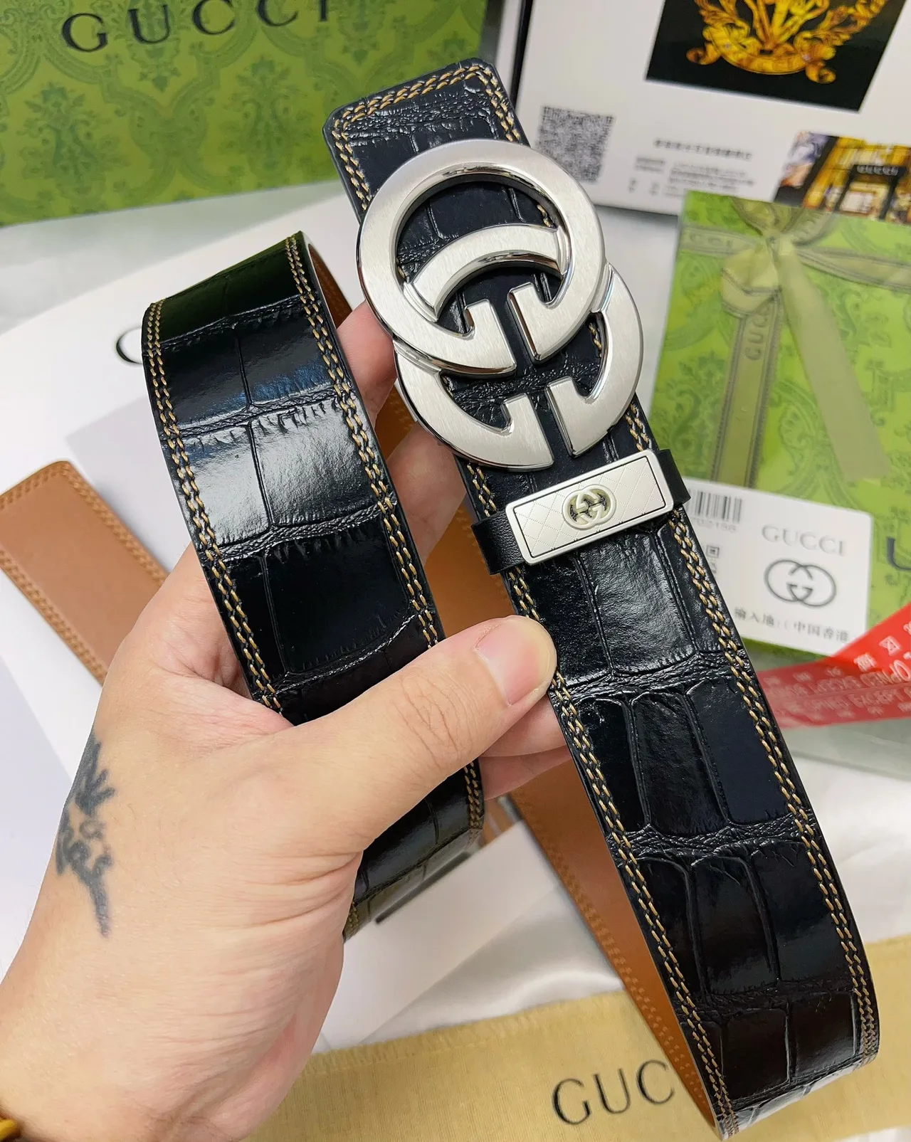 Gucci Cowhide Belt in Black · view 3