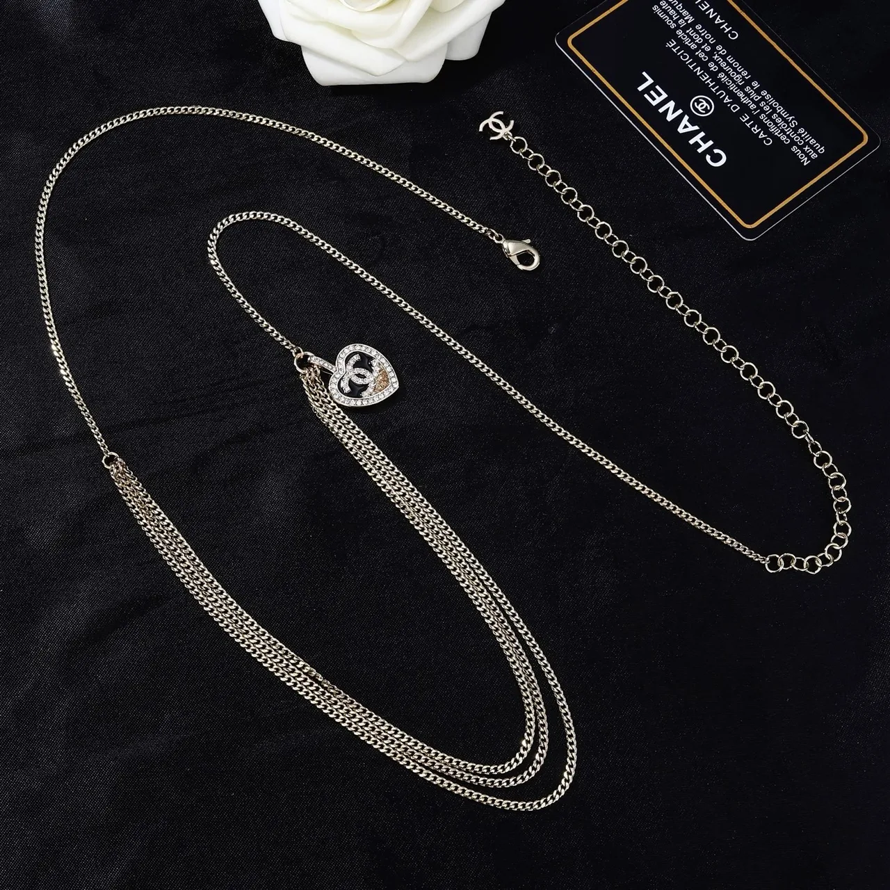 Chanel Glossy Chain Belt in Gold · view 7