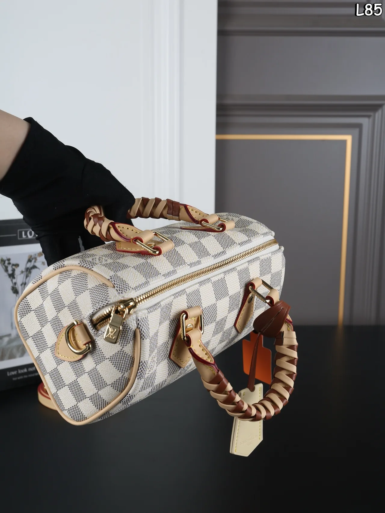 Louis Vuitton Pillow Top-Handle Bag in White · view 4