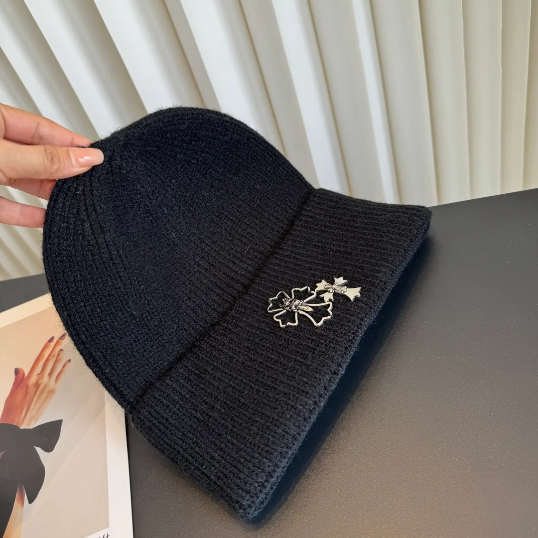 Chrome Hearts Ribbed Embroidered Beanie in Black · view 8