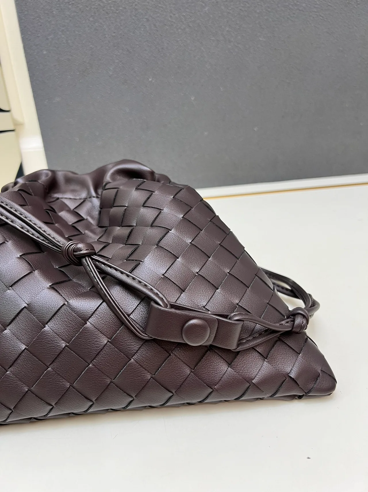 Bottega Veneta Smooth Woven Drawstring Pouch in Brown · view 6