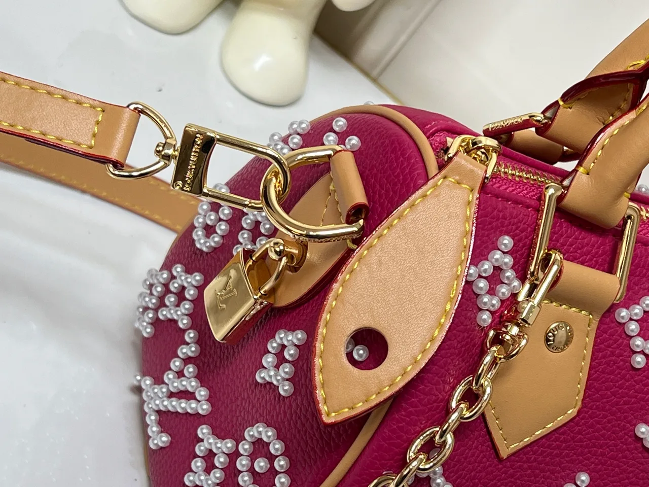 Louis Vuitton Calfskin Speedy Handbag in Pink · view 7