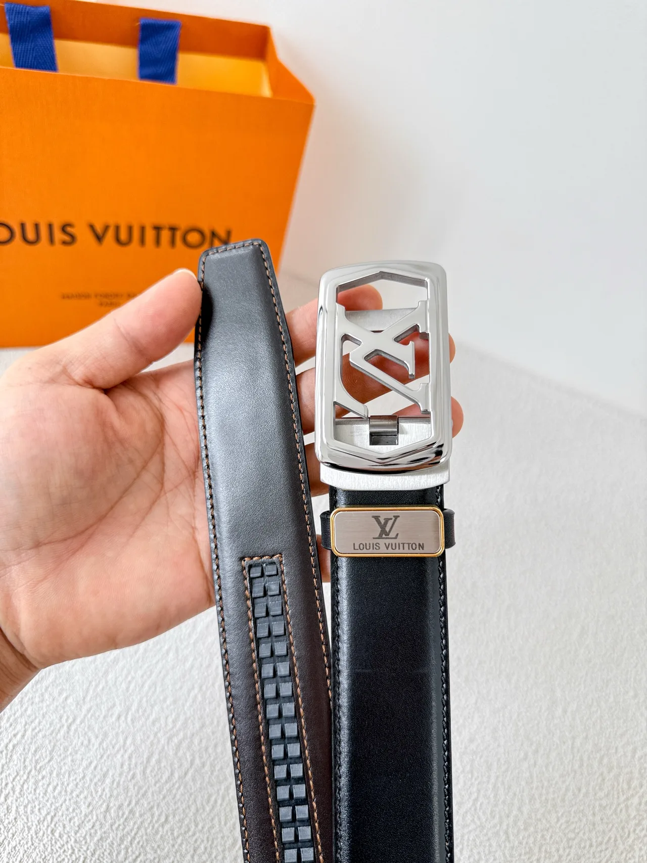 Louis Vuitton Reversible Belt in Black · view 8
