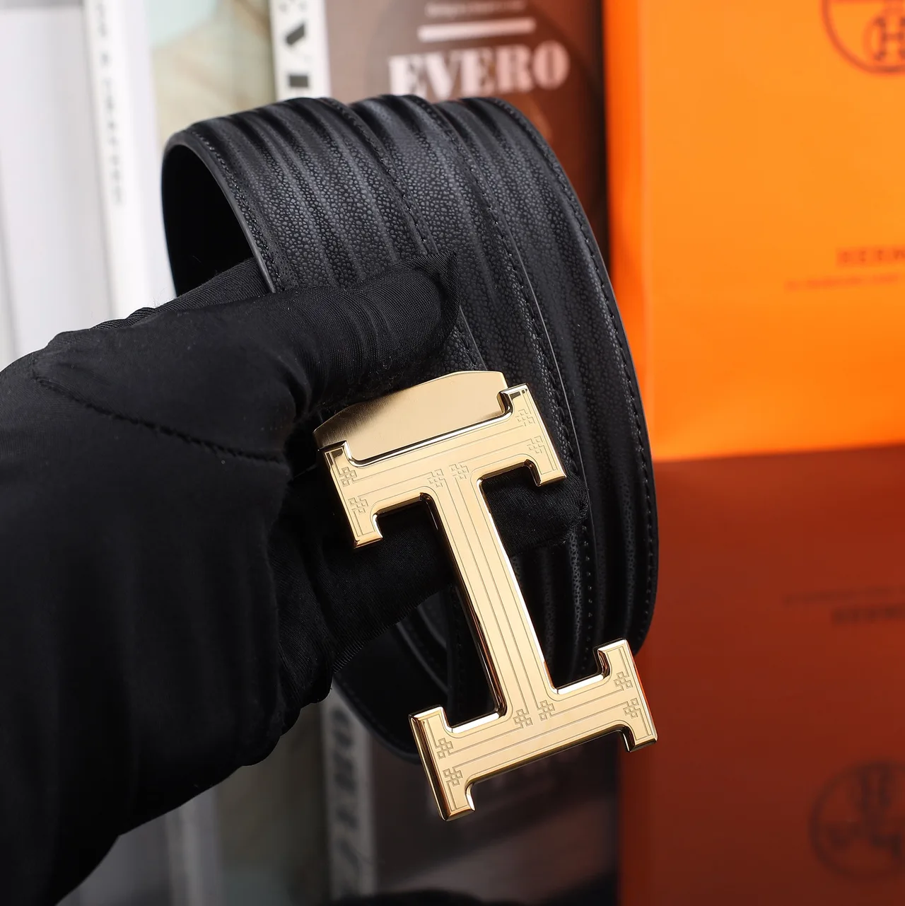Hermes Automatic H buckle belt in Black · view 5