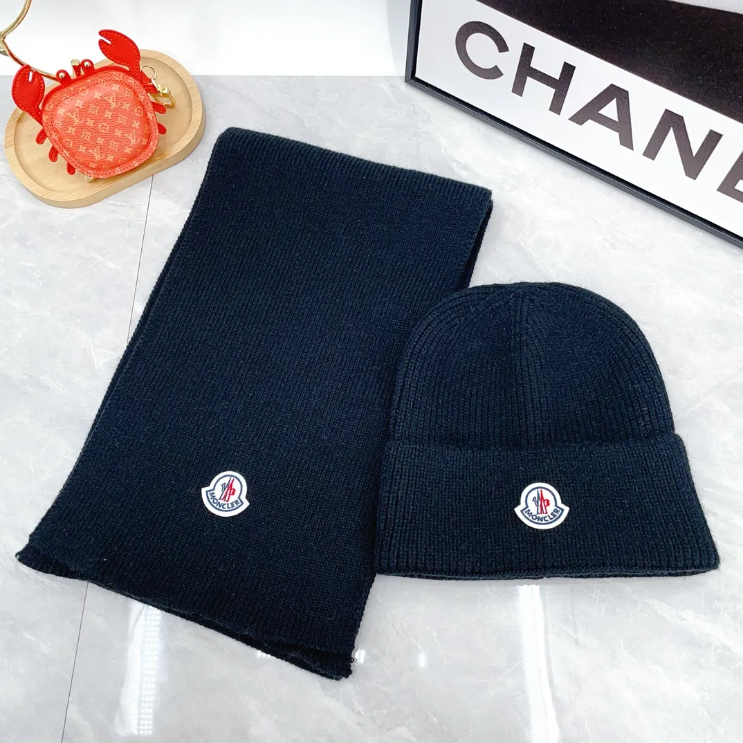 Moncler Wool Hat and Scarf Set in Black · view 1