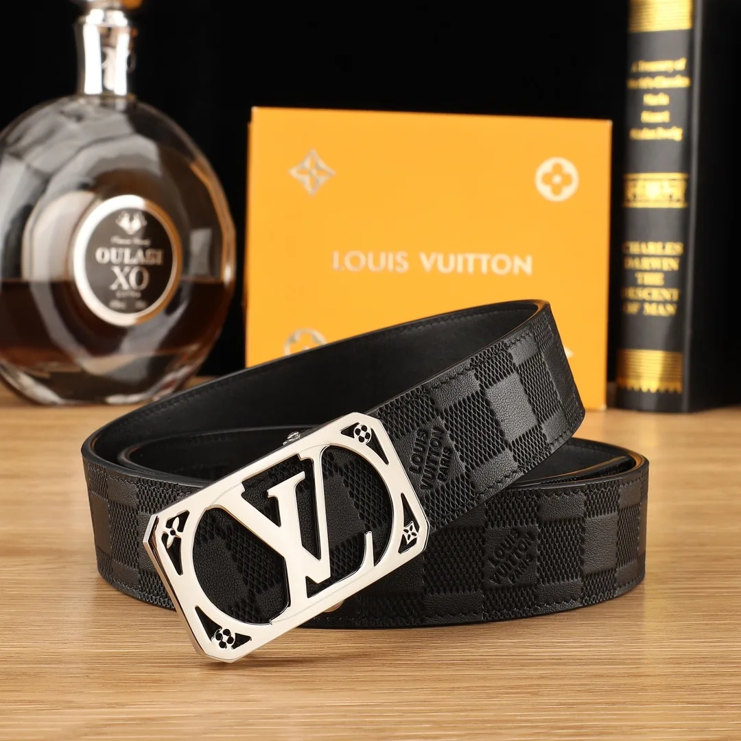 Louis Vuitton Damier automatic LV belt in Black · view 2