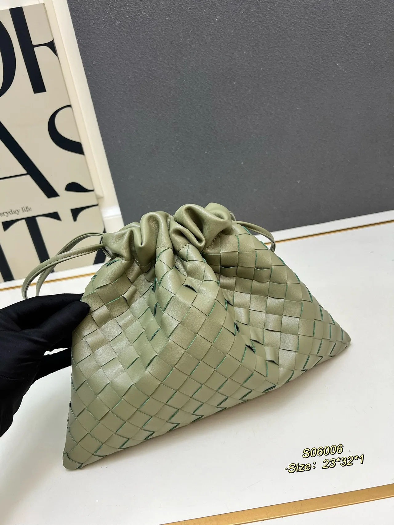 Bottega Veneta Woven Shoulder Bag in Green · view 2