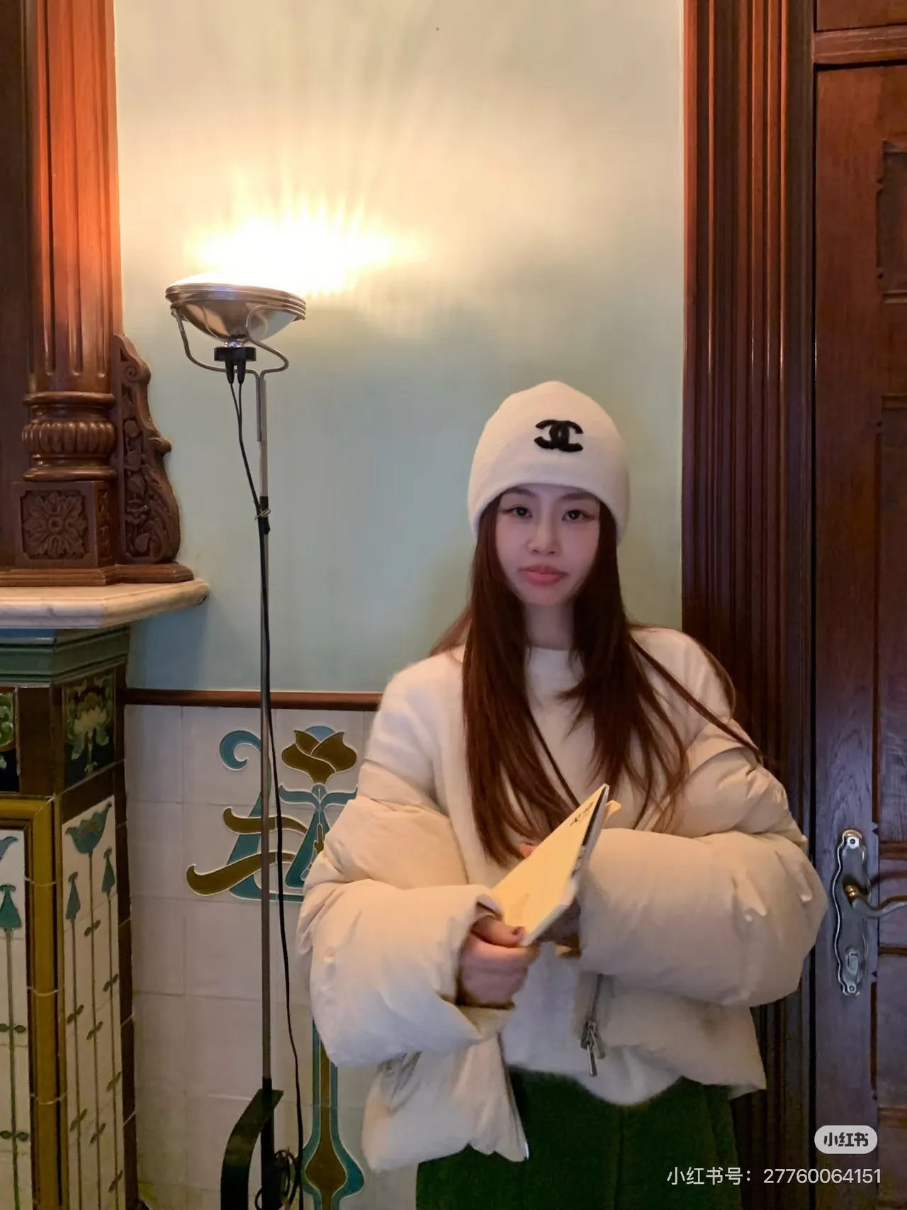 Chanel CC knit beanie in White & Black · view 3