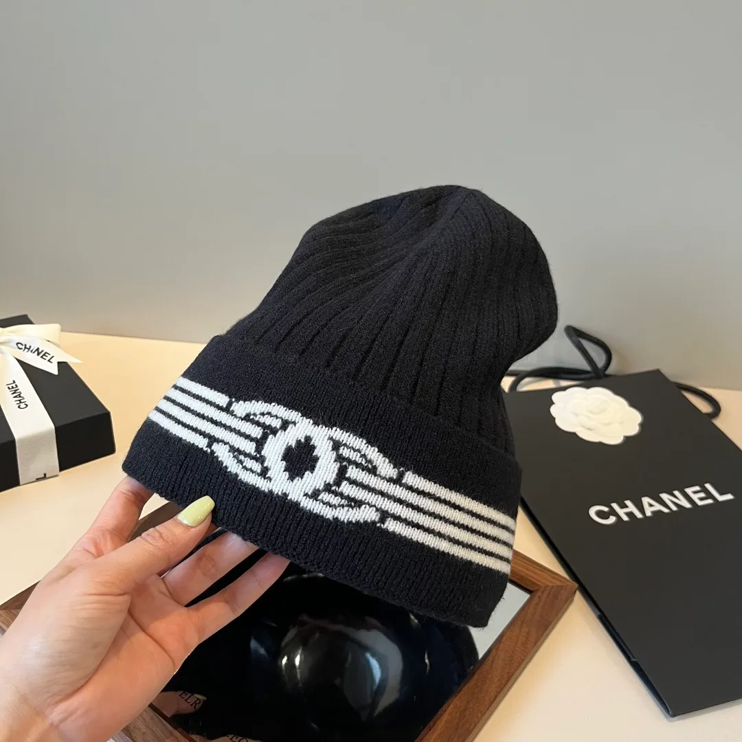 Chanel Striped CC knit beanie in Black & White · view 5