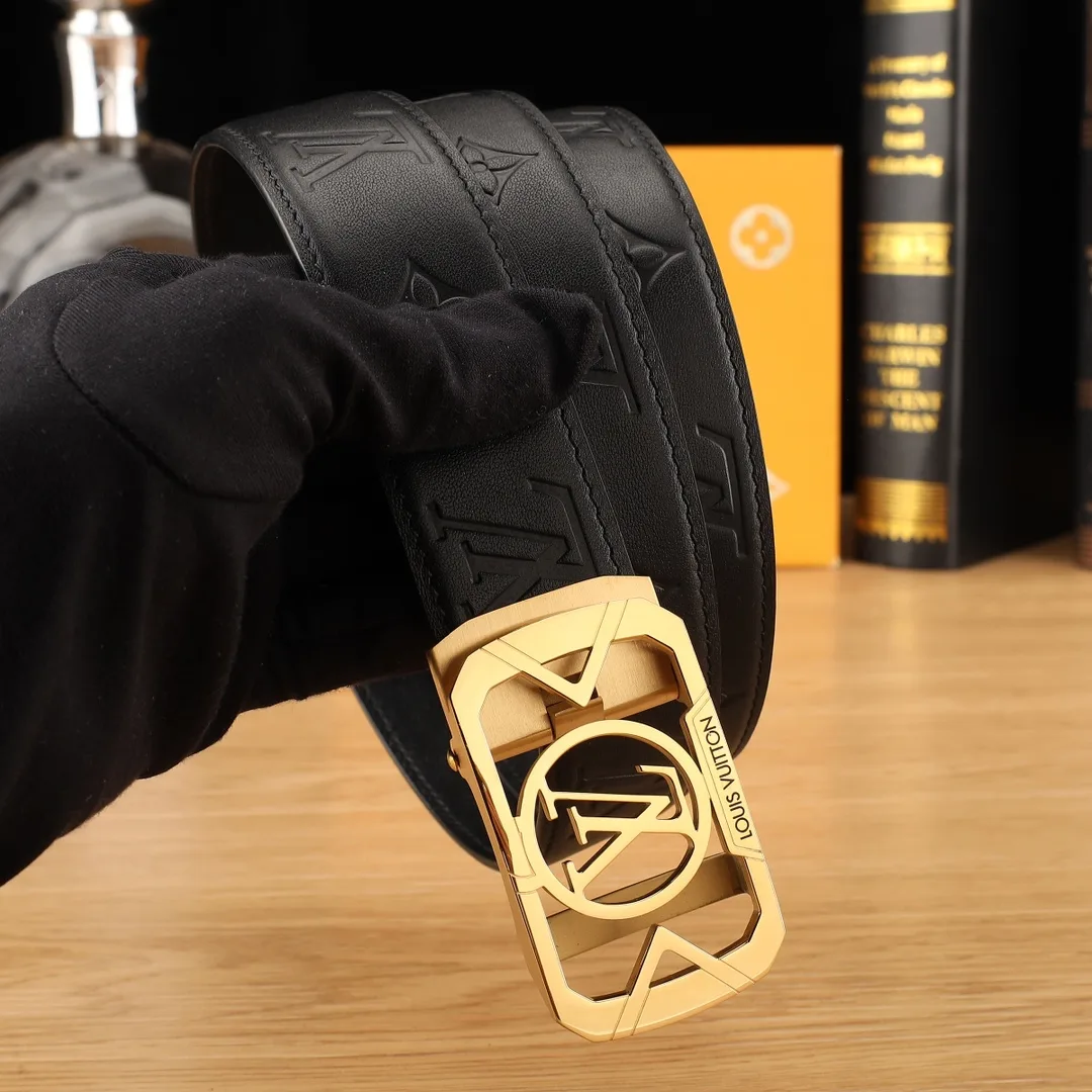 Louis Vuitton Monogram rectangular automatic belt in Black · view 4