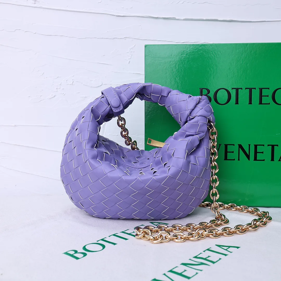 Bottega Veneta Woven Hobo Bag in Purple · view 4