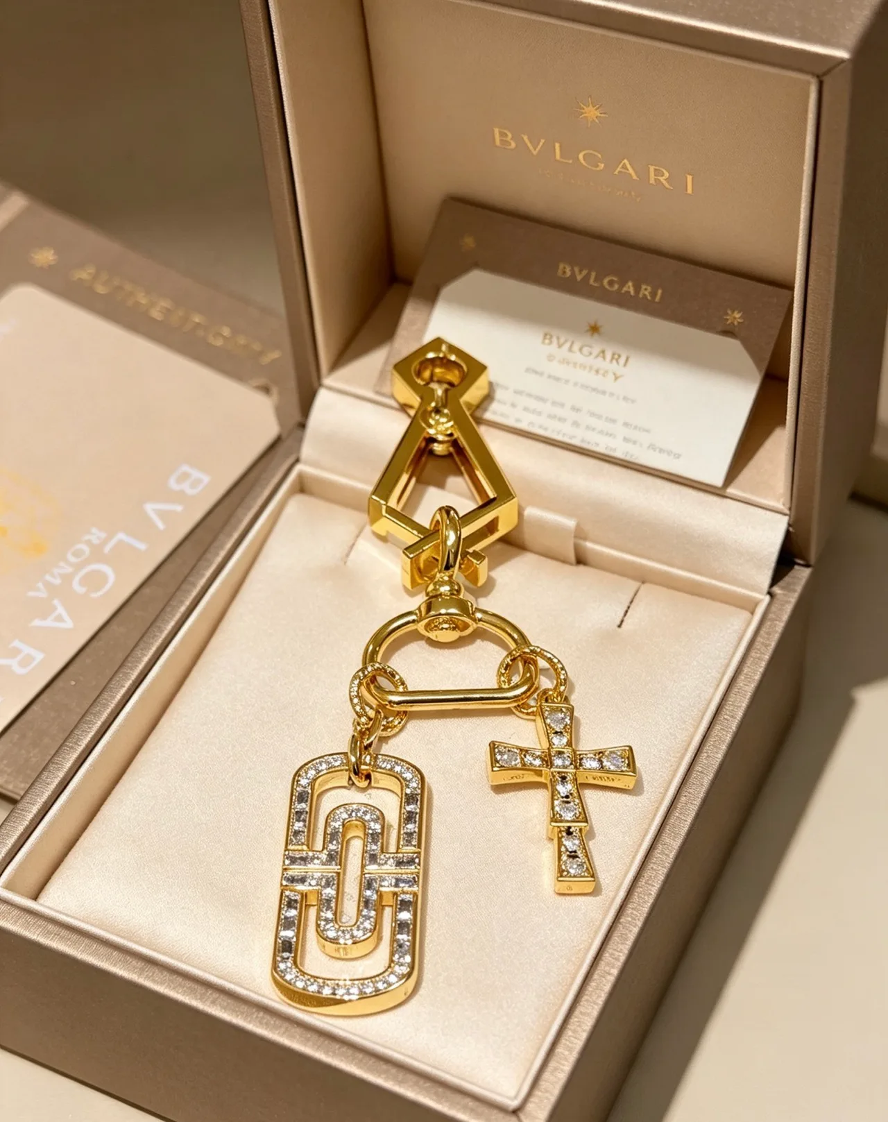 Bvlgari Bag Charm Key Ring in Gold · view 5