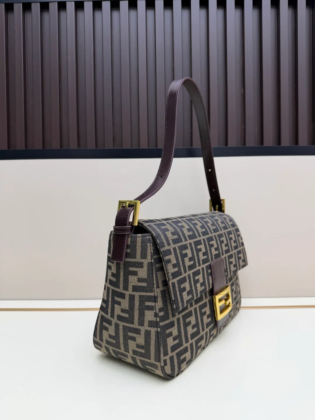 Fendi Baguette Cowhide Shoulder Bag in Beige · view 2