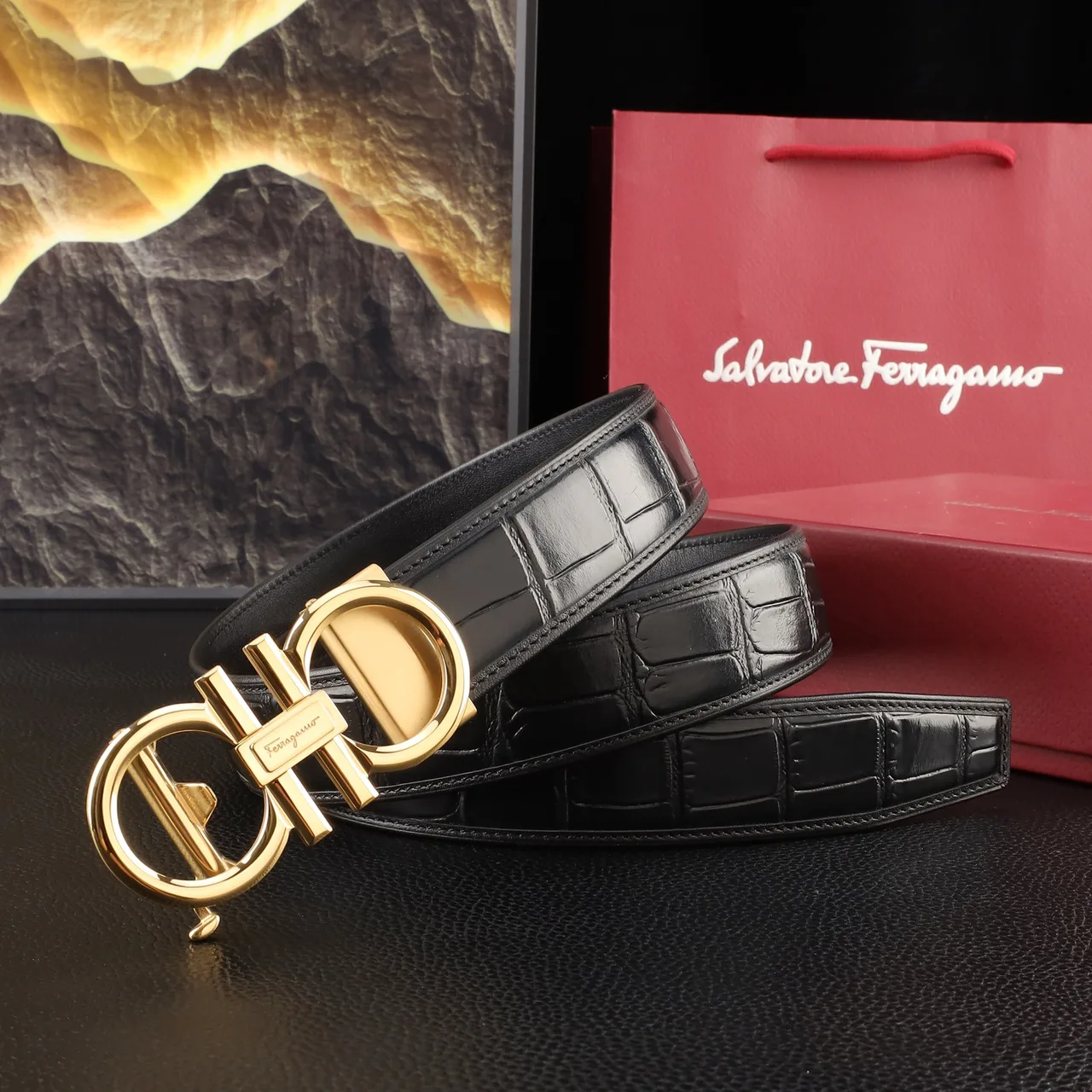 Ferragamo Textured automatic Gancini belt in Black · view 2