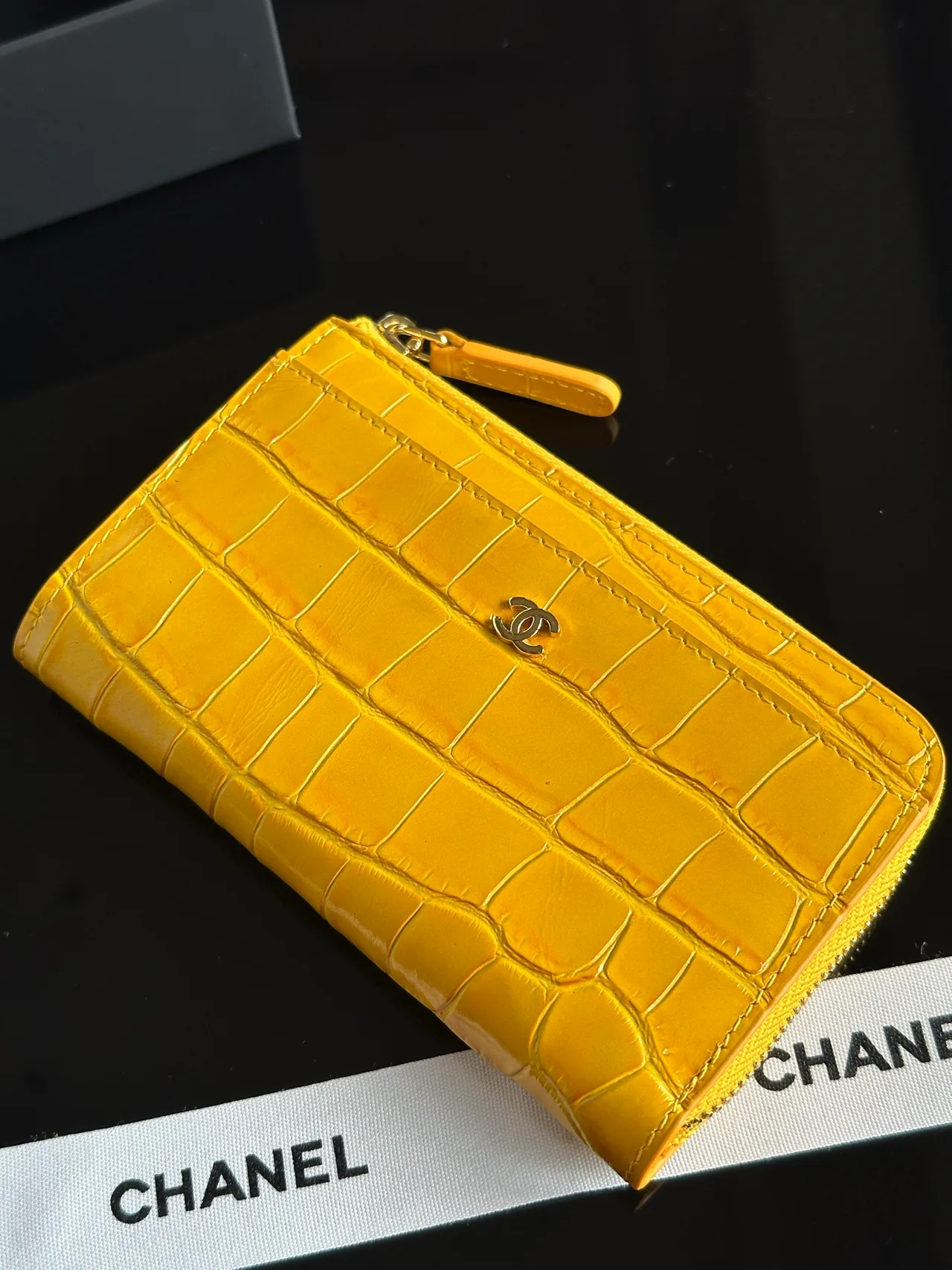 Chanel Glossy Wallet in Yellow · view 2