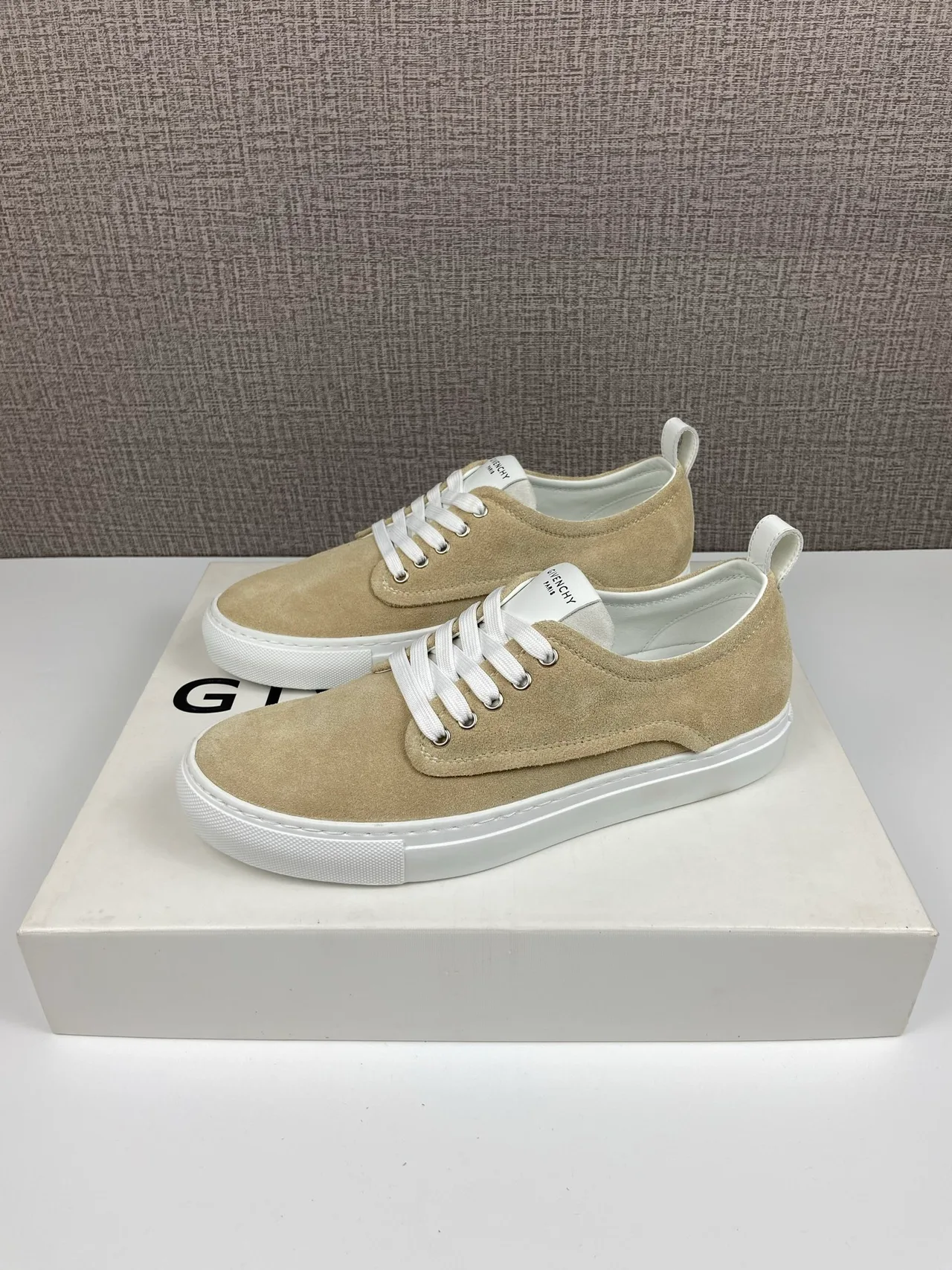 Givenchy Cowhide New City Sneakers in Beige · view 6
