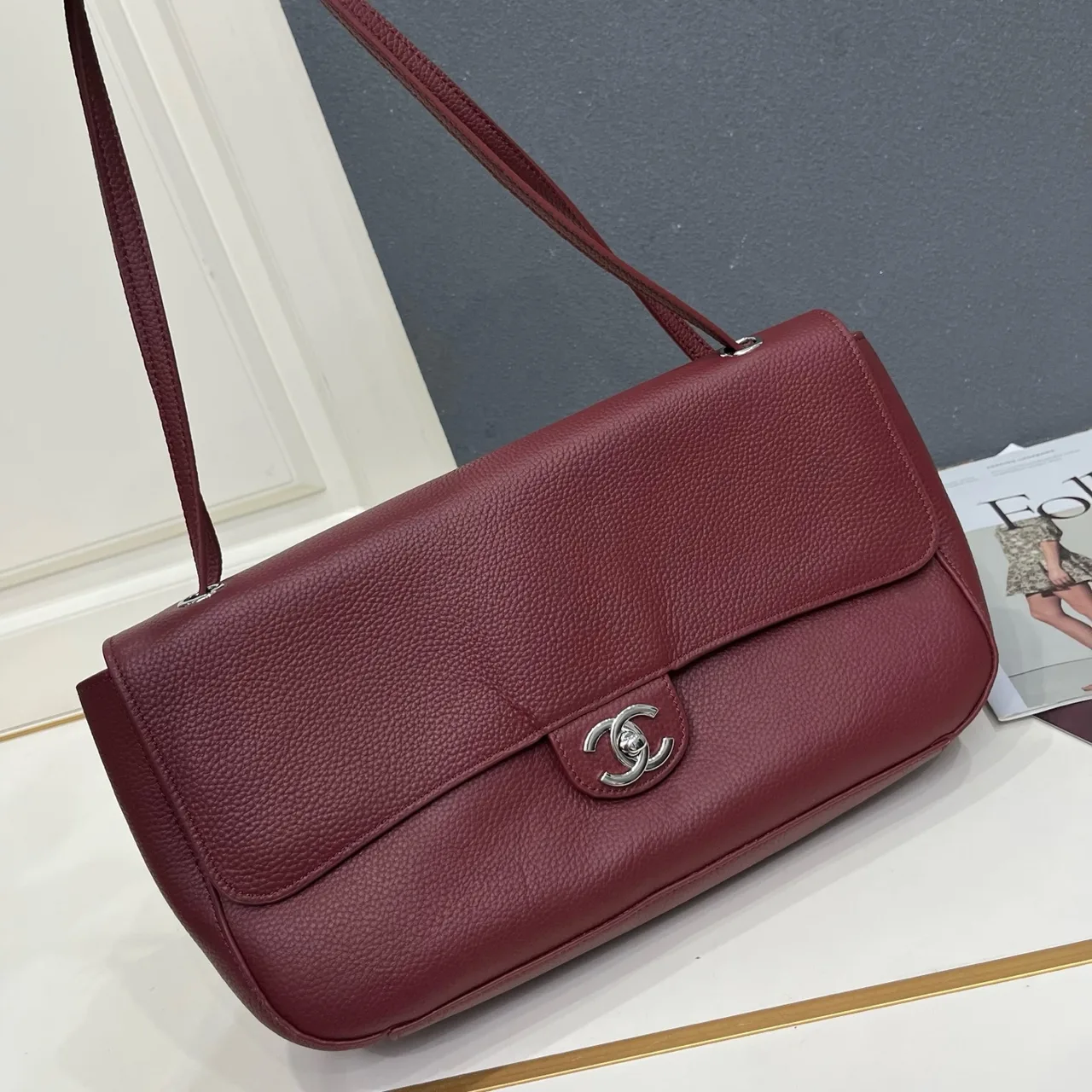 Chanel Smooth Handbag in Burgundy · view 4