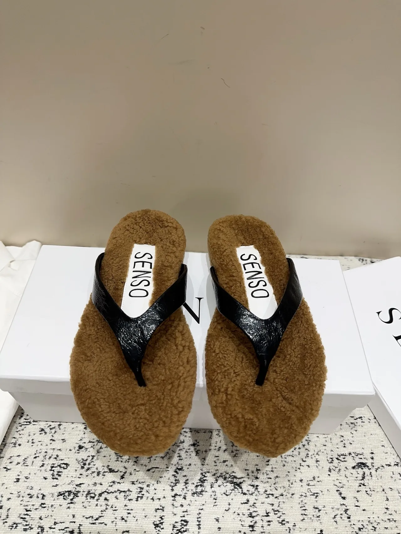 Senso Fleece Thong Sandals in Brown · view 1
