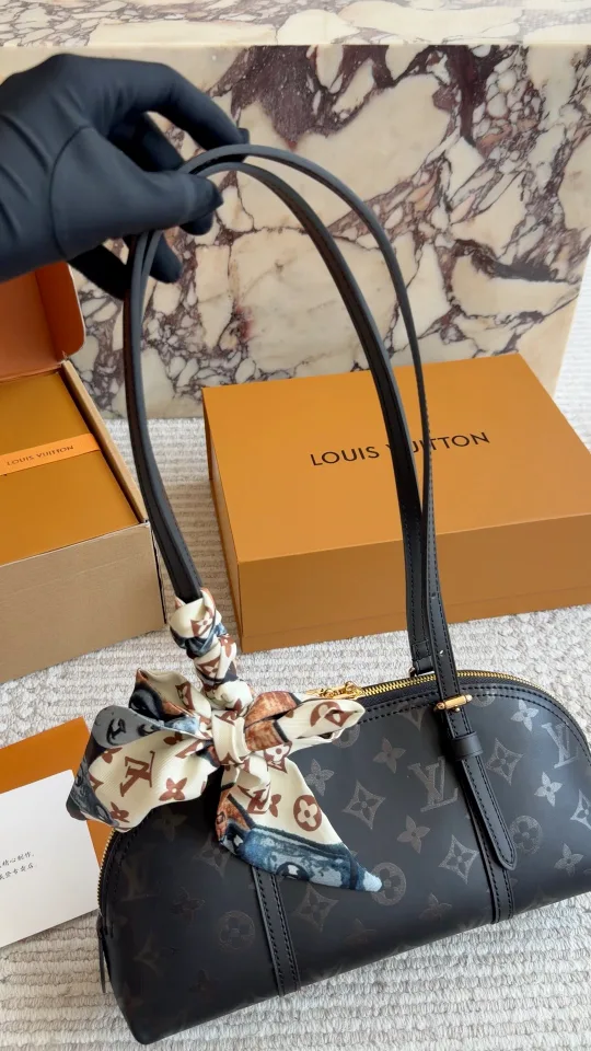 Louis Vuitton Glossy Bowling Shoulder Bag in Black · view 1