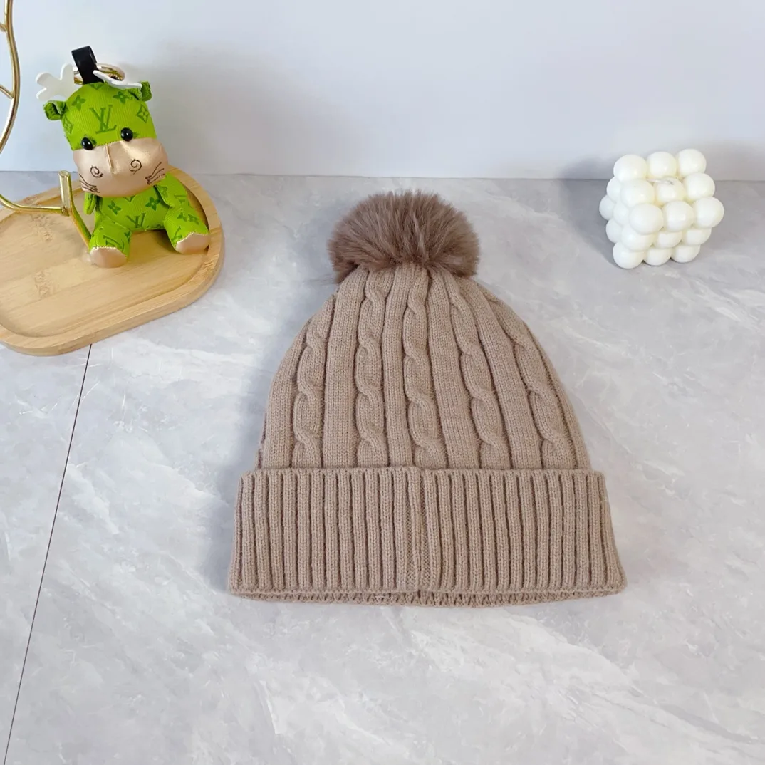 Chanel Wool Ribbed Hat and Scarf Set in Beige · view 7