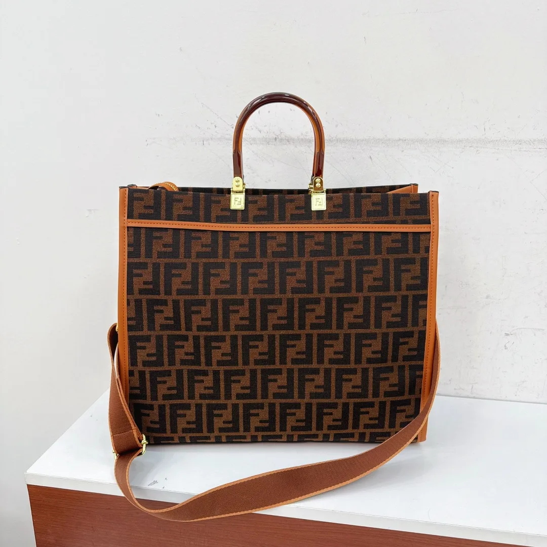 Fendi Sunshine Tote in Black & Green & Tan & Brown · view 4