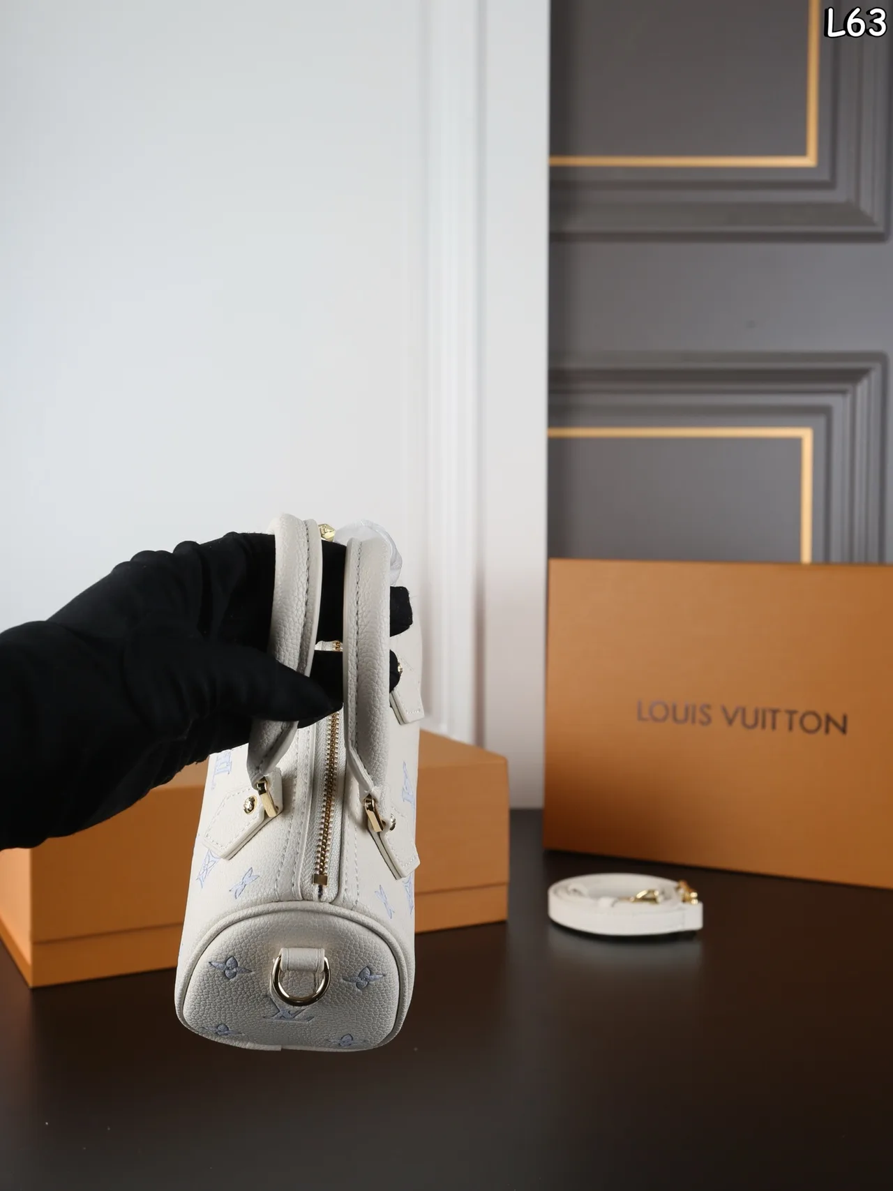 Louis Vuitton Pillow Top-Handle Bag in White · view 4