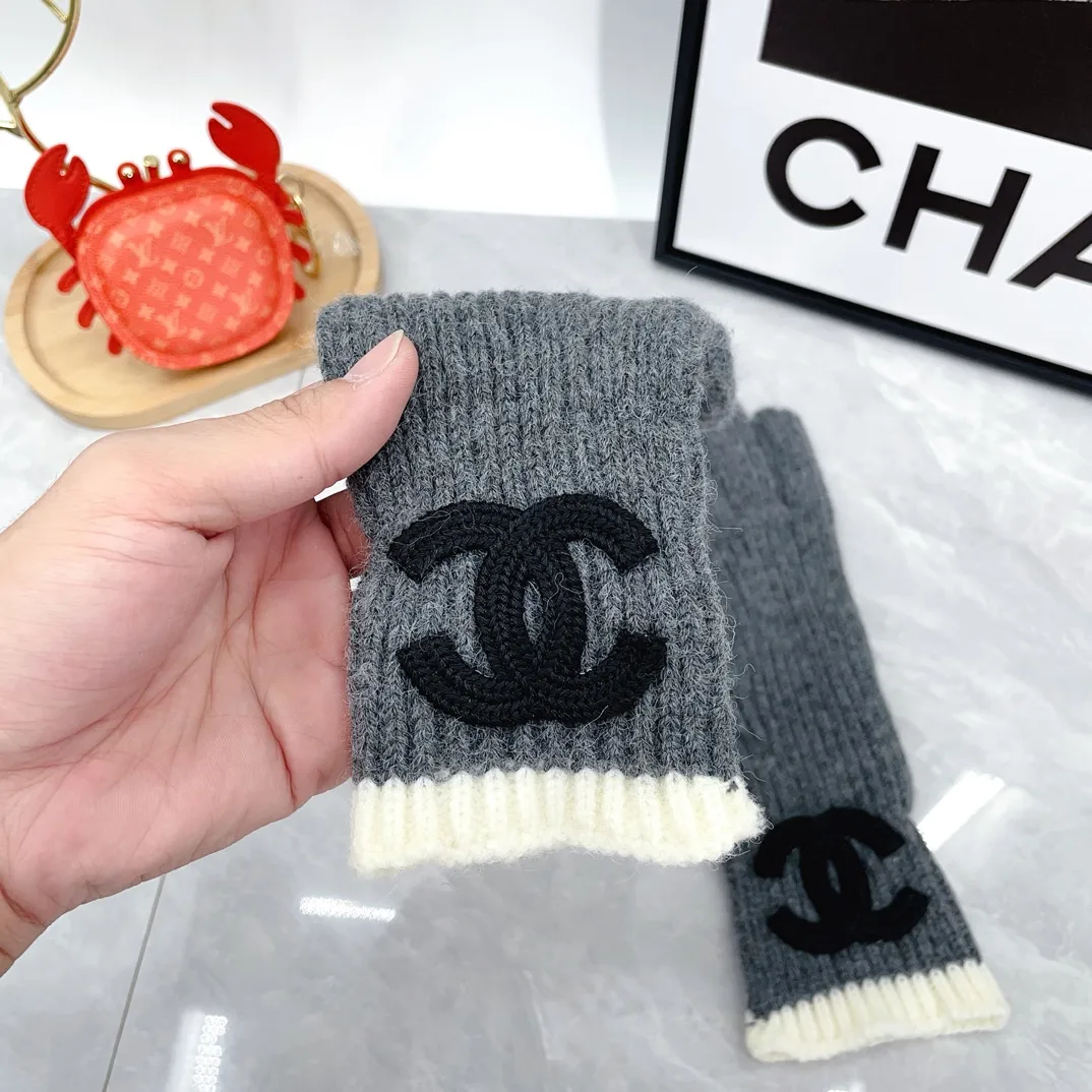 Chanel Striped Beanie, Scarf and Gloves Set in Grey · view 6