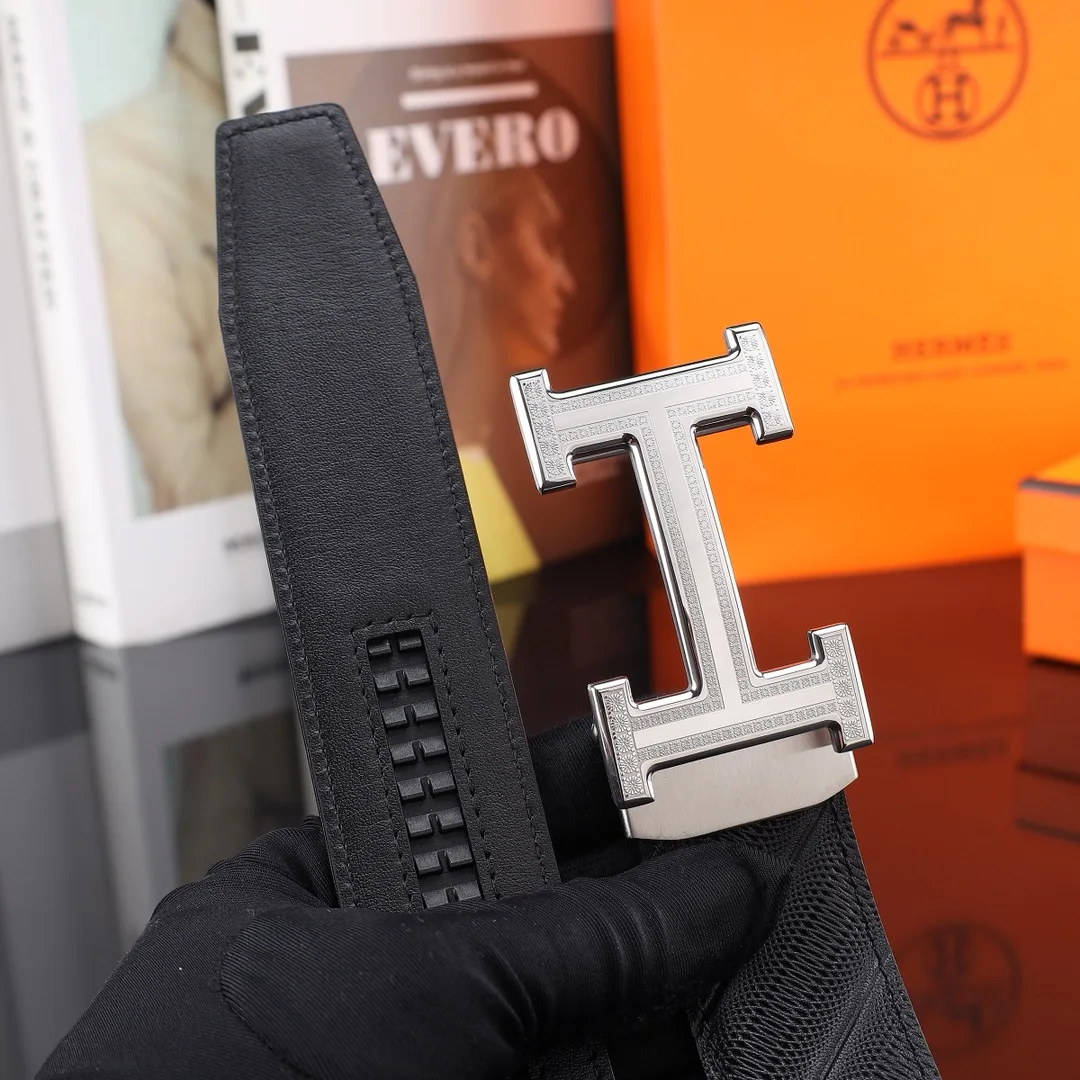 Hermes H Automatic Belt in Black · view 6