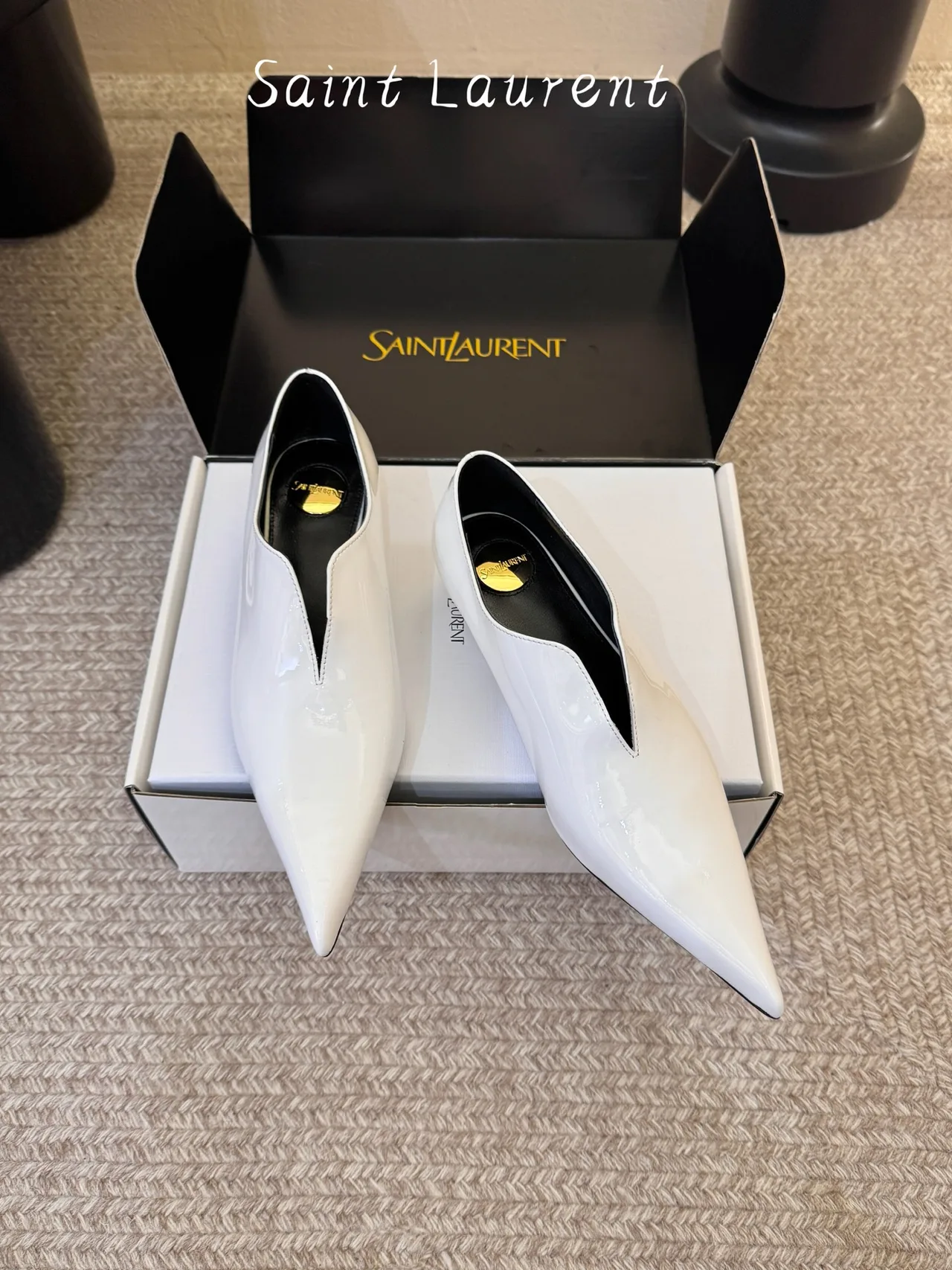 Saint Laurent Patent Leather Glossy Pointed-Toe Pointed Heel Pumps in White · view 3