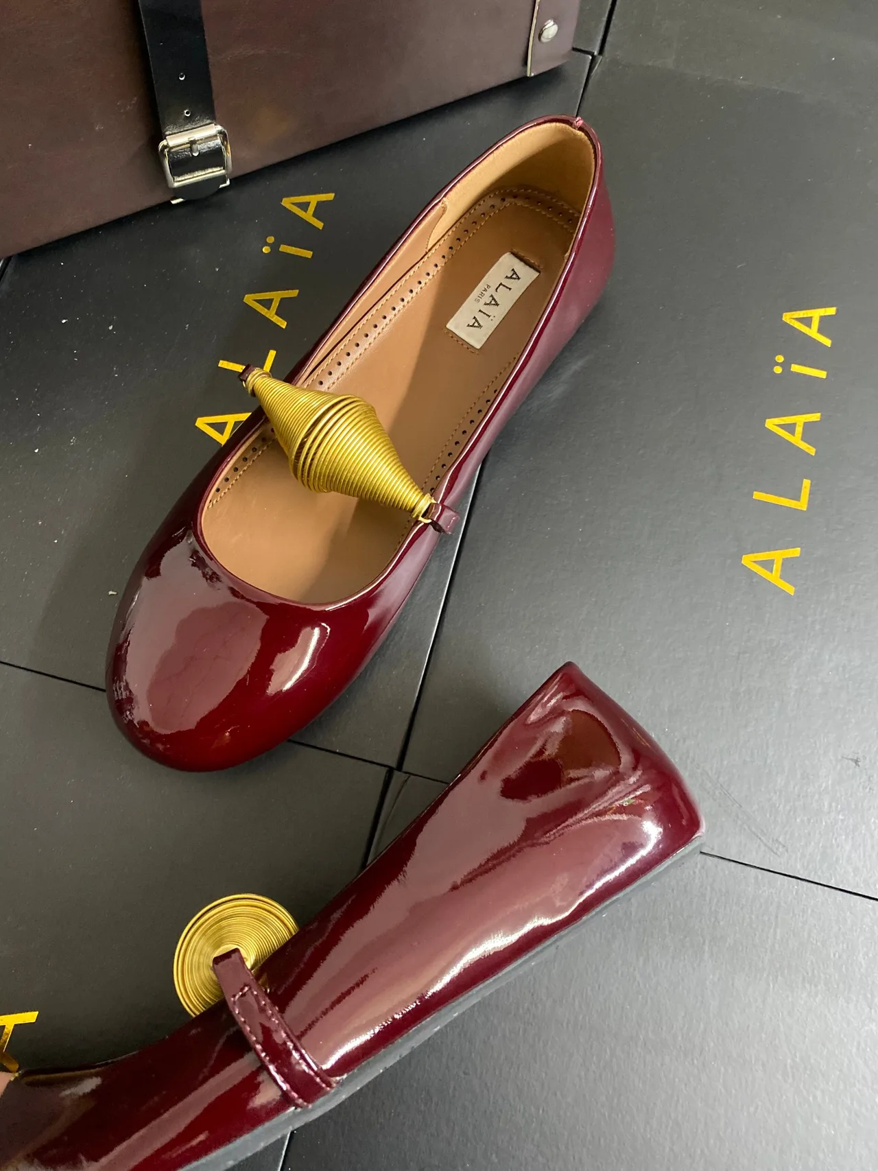 Alaia Cowhide Sheepskin Glossy Round-Toe Ballet Flats in Burgundy · view 6