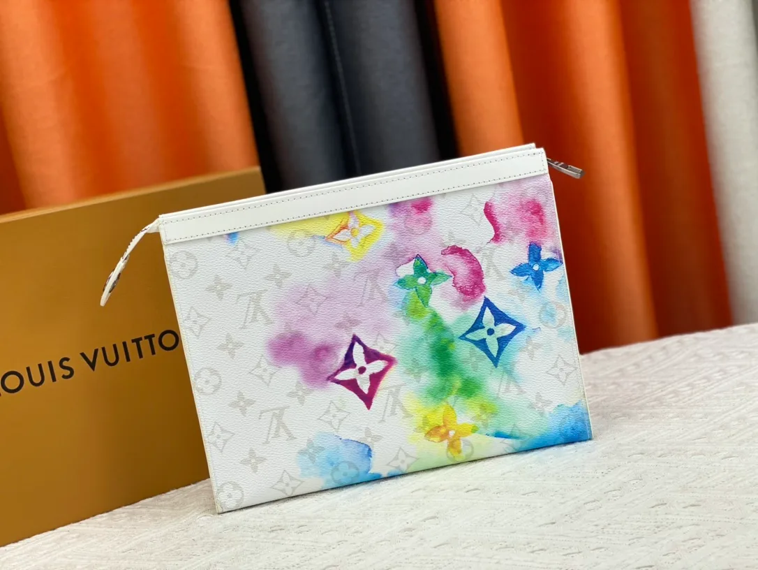 Louis Vuitton Cowhide Canvas Smooth Clutch in White · view 3