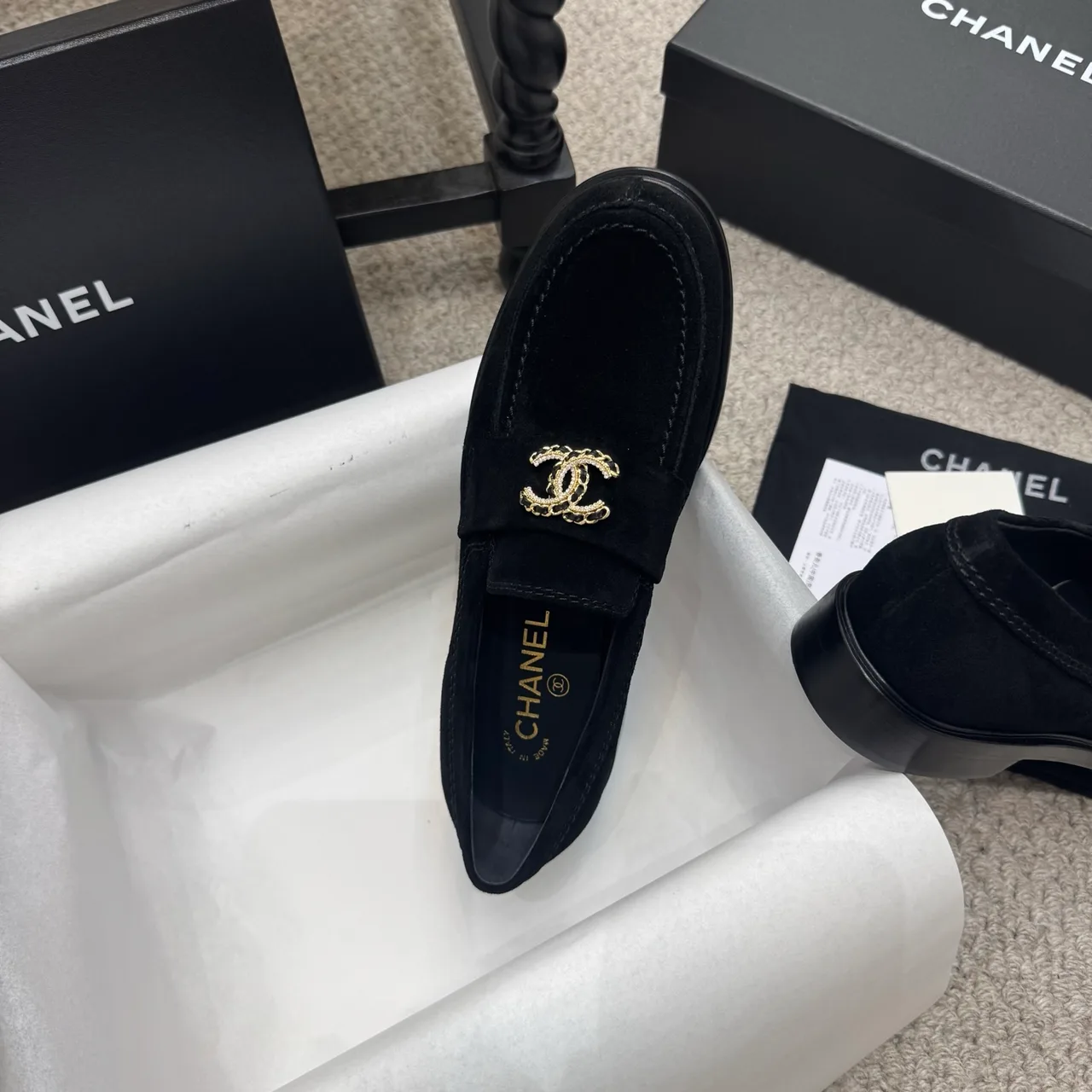 Chanel Cowhide Glossy Loafers in Black · view 7