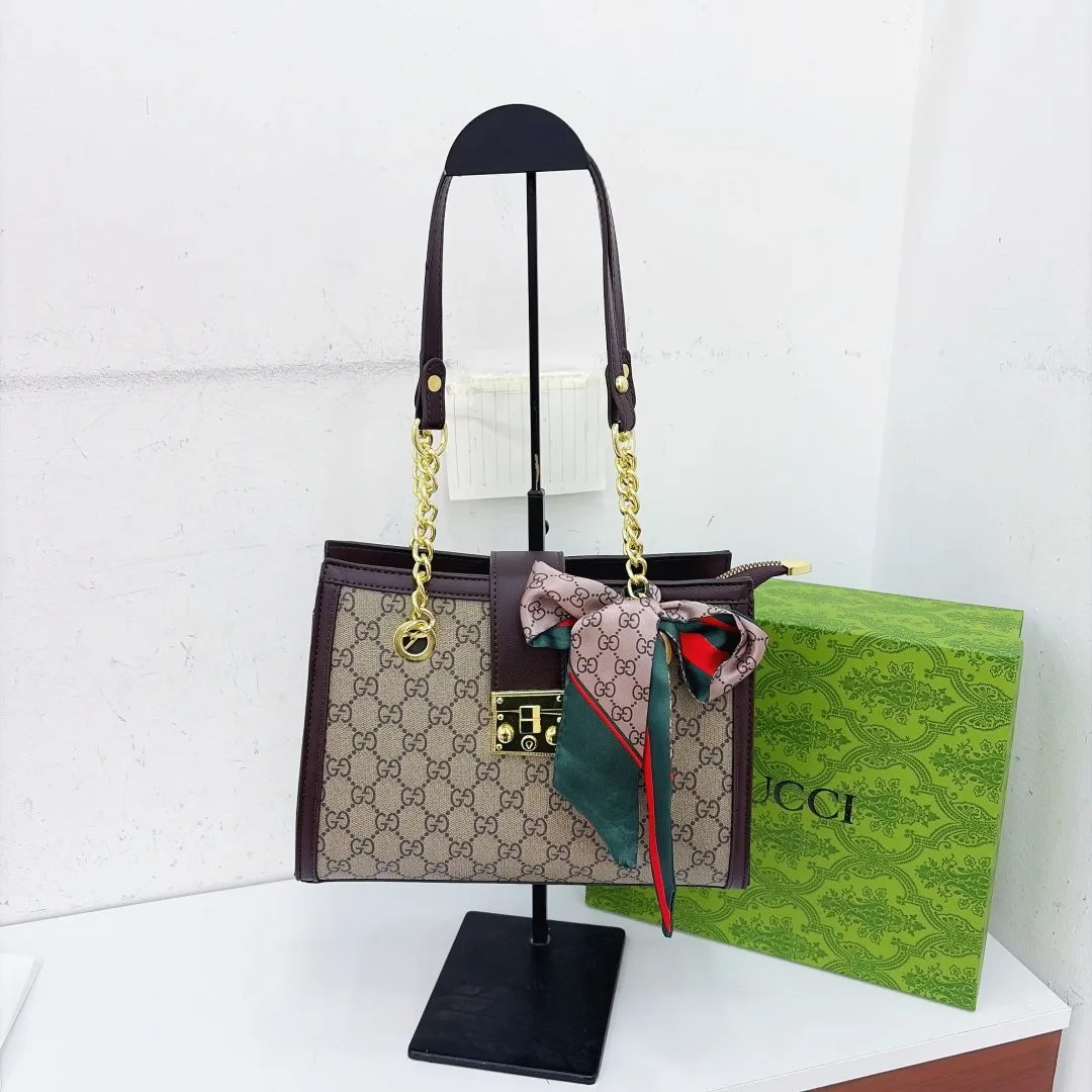 Gucci GG Bow Tote in Beige & Blue & Grey & Black · view 3
