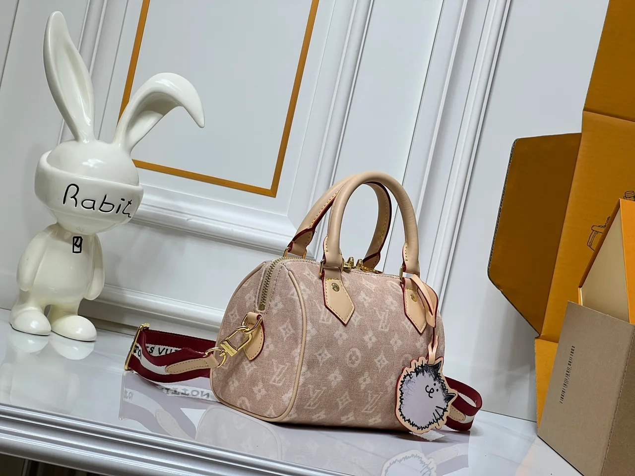 Louis Vuitton Speedy 20 Canvas Speedy Handbag in Beige · view 2